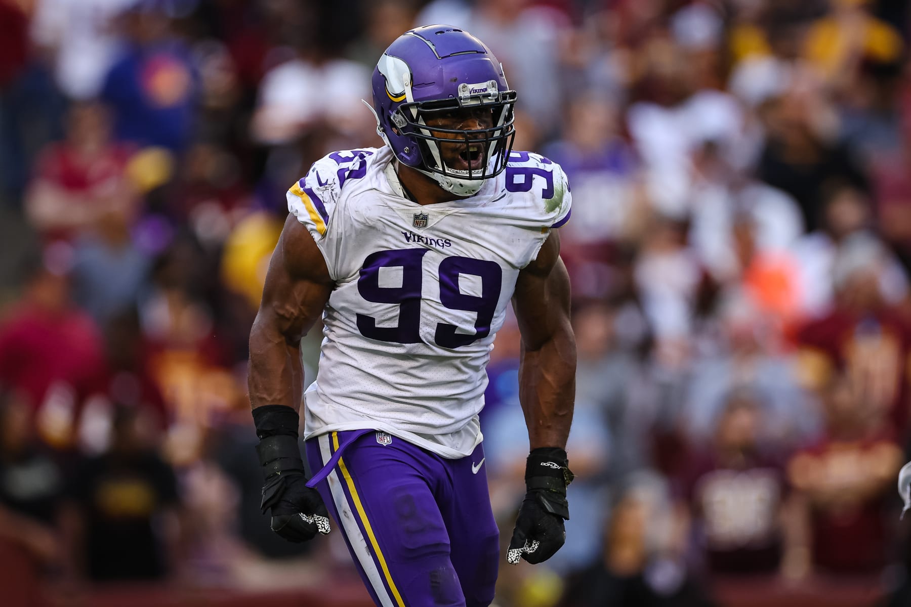 LANDOVER, MD - NOVEMBER 06: Danielle Hunter #99 of the Minnesota Vikings celebrates after a play against the Washington Commanders during the second half of the game at FedExField on November 6, 2022 in Landover, Maryland. (Photo by Scott Taetsch/Getty Images)