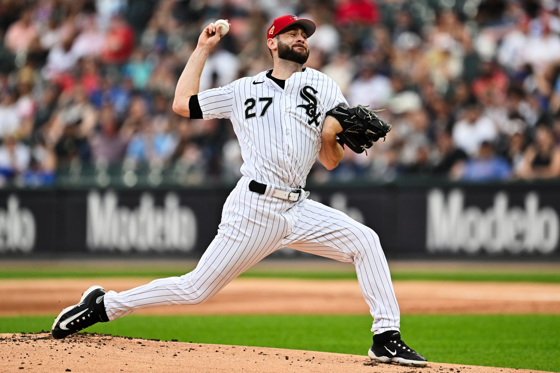 CHICAGO, IL - JULY 04:  Lucas Giolito #27 of the Chicago White Sox pitches against the Toronto Blue Jays at Guaranteed Rate Field on July 4, 2023 in Chicago, Illinois.  (Photo by Jamie Sabau/Getty Images)