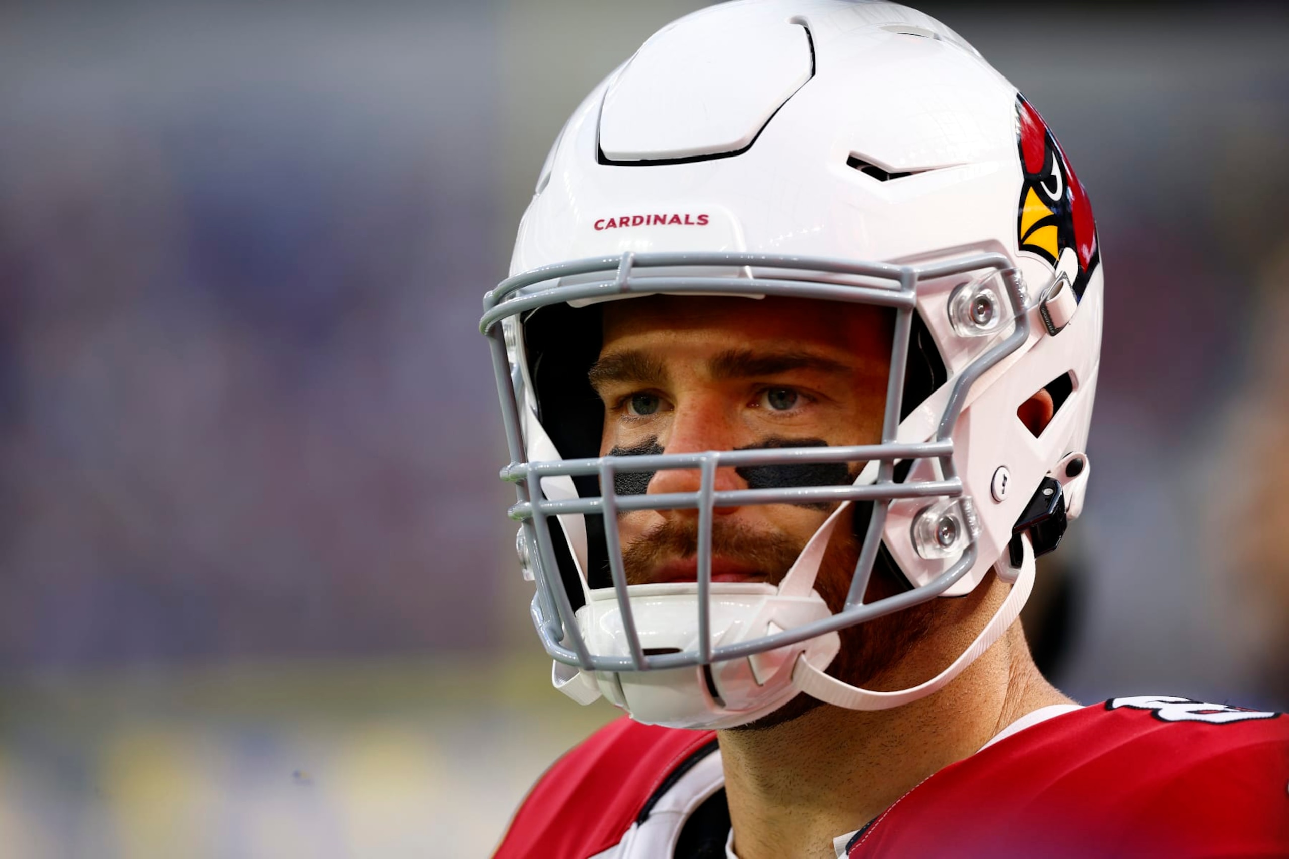 INGLEWOOD, CALIFORNIA - NOVEMBER 13:  Zach Ertz #86 of the Arizona Cardinals at SoFi Stadium on November 13, 2022 in Inglewood, California. (Photo by Ronald Martinez/Getty Images)