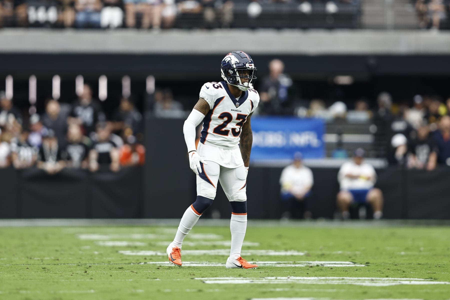 LAS VEGAS, NEVADA - OCTOBER 02: Ronald Darby #23 of the Denver Broncos lines up during an NFL football game between the Las Vegas Raiders and the Denver Broncos at Allegiant Stadium on October 02, 2022 in Las Vegas, Nevada. (Photo by Michael Owens/Getty Images)