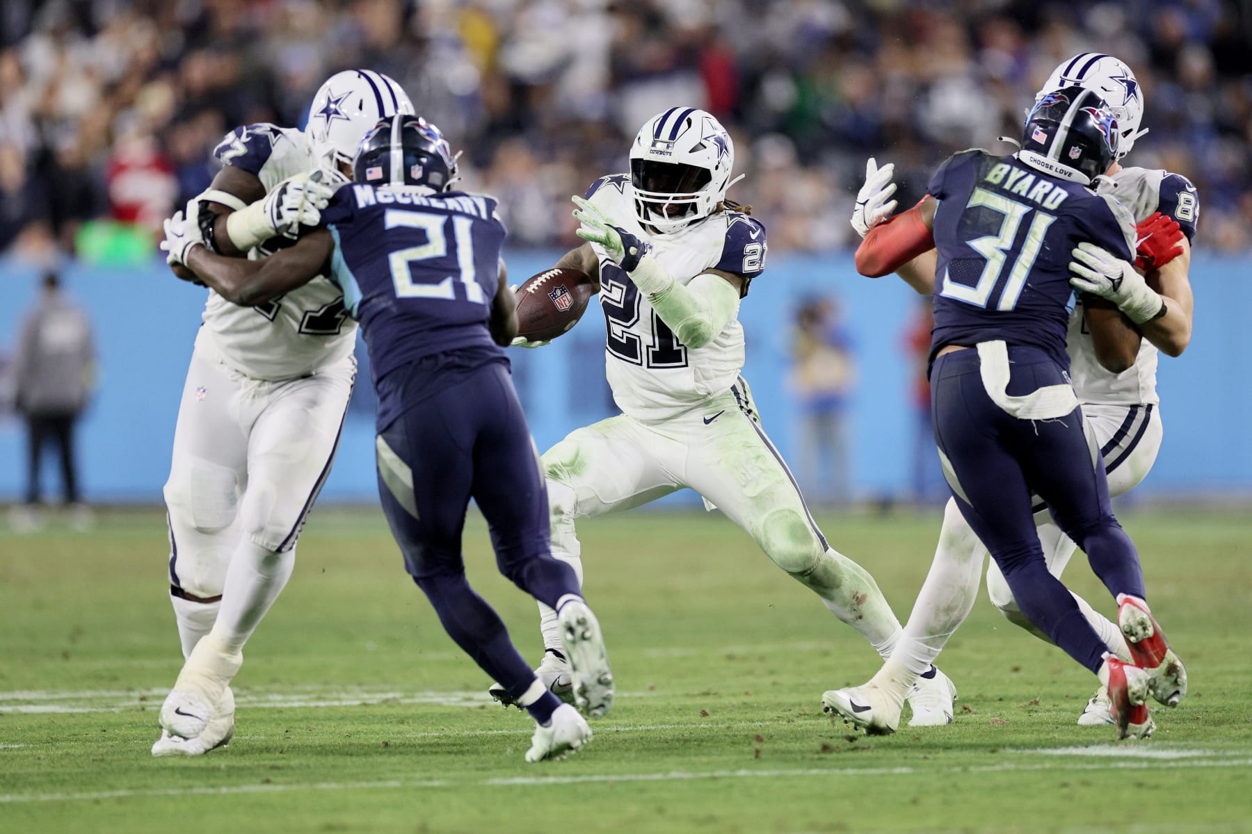 NASHVILLE, TENNESSEE - DECEMBER 29: Ezekiel Elliott #21 of the Dallas Cowboys runs the ball against the Tennessee Titans during the fourth quarter of the game at Nissan Stadium on December 29, 2022 in Nashville, Tennessee. (Photo by Andy Lyons/Getty Images)