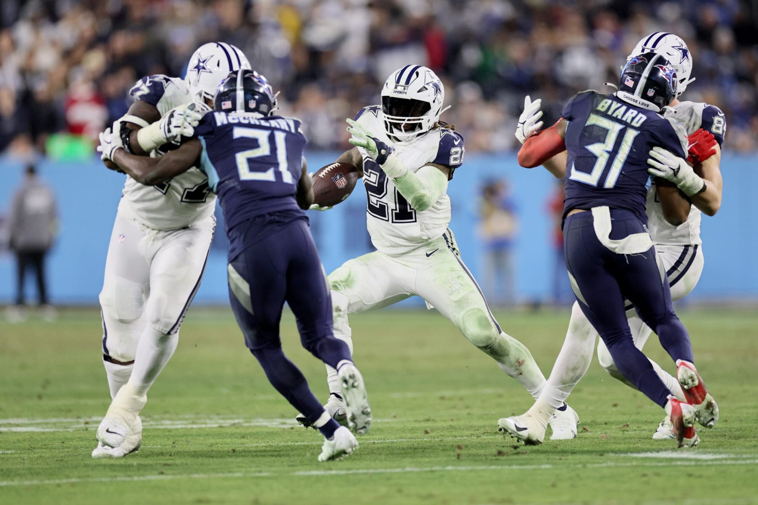 NASHVILLE, TENNESSEE - DECEMBER 29: Ezekiel Elliott #21 of the Dallas Cowboys runs the ball against the Tennessee Titans during the fourth quarter of the game at Nissan Stadium on December 29, 2022 in Nashville, Tennessee. (Photo by Andy Lyons/Getty Images)