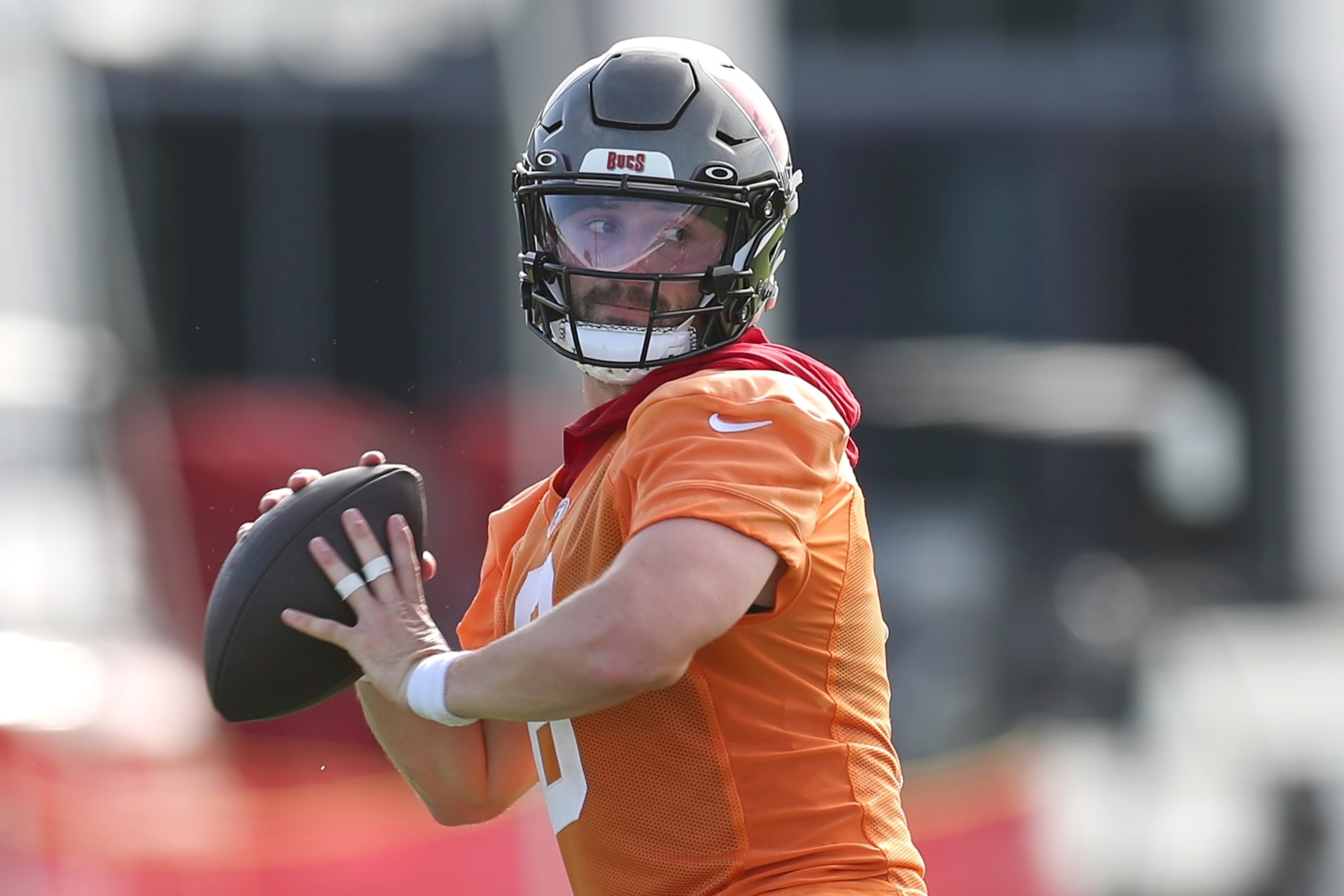 TAMPA, FL - JUL 26: Tampa Bay Buccaneers Quarterback Baker Mayfield (6) goes thru a drill during the Tampa Bay Buccaneers Training Camp on July 26, 2023 at the AdventHealth Training Center at One Buccaneer Place in Tampa, Florida. (Photo by Cliff Welch/Icon Sportswire via Getty Images)