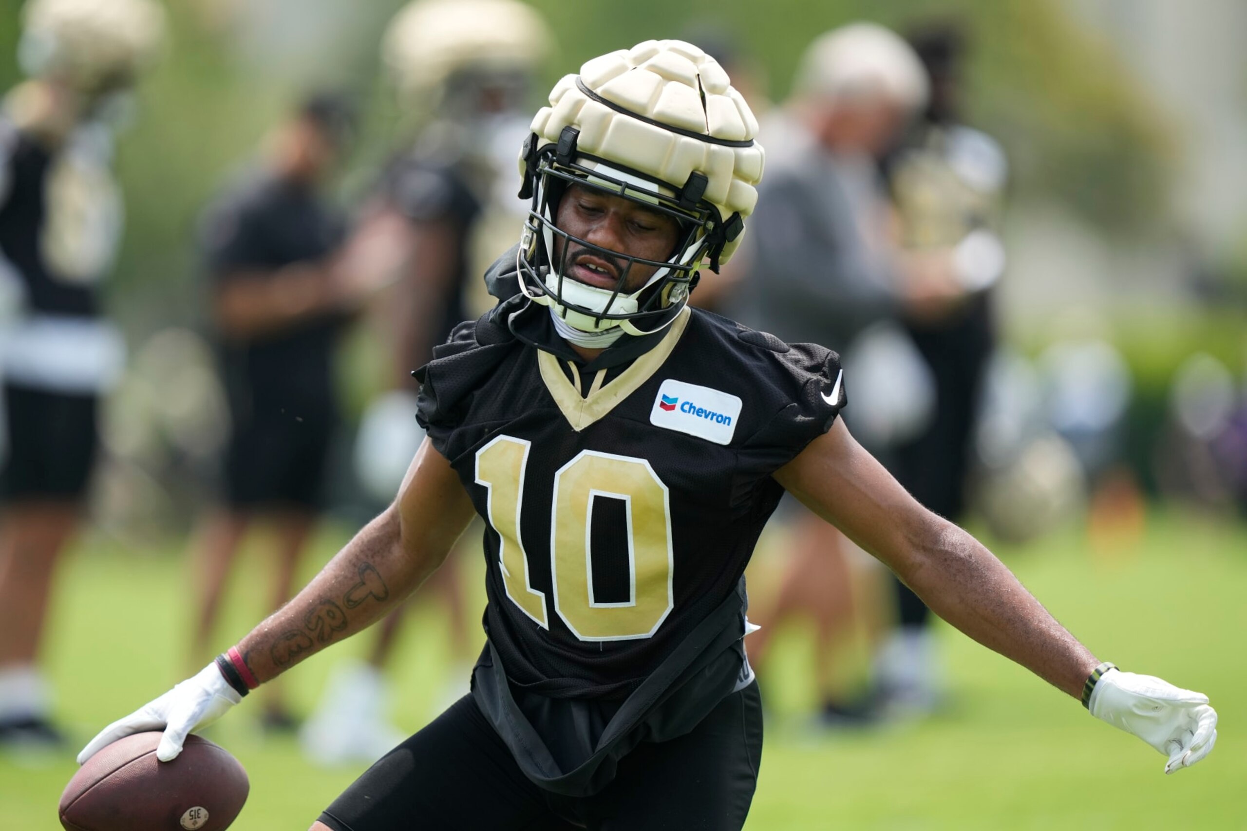 New Orleans Saints wide receiver Tre'Quan Smith (10) runs through drills at the team's NFL football minicamp in Metairie, La., Thursday, June 15, 2023. (AP Photo/Gerald Herbert)
