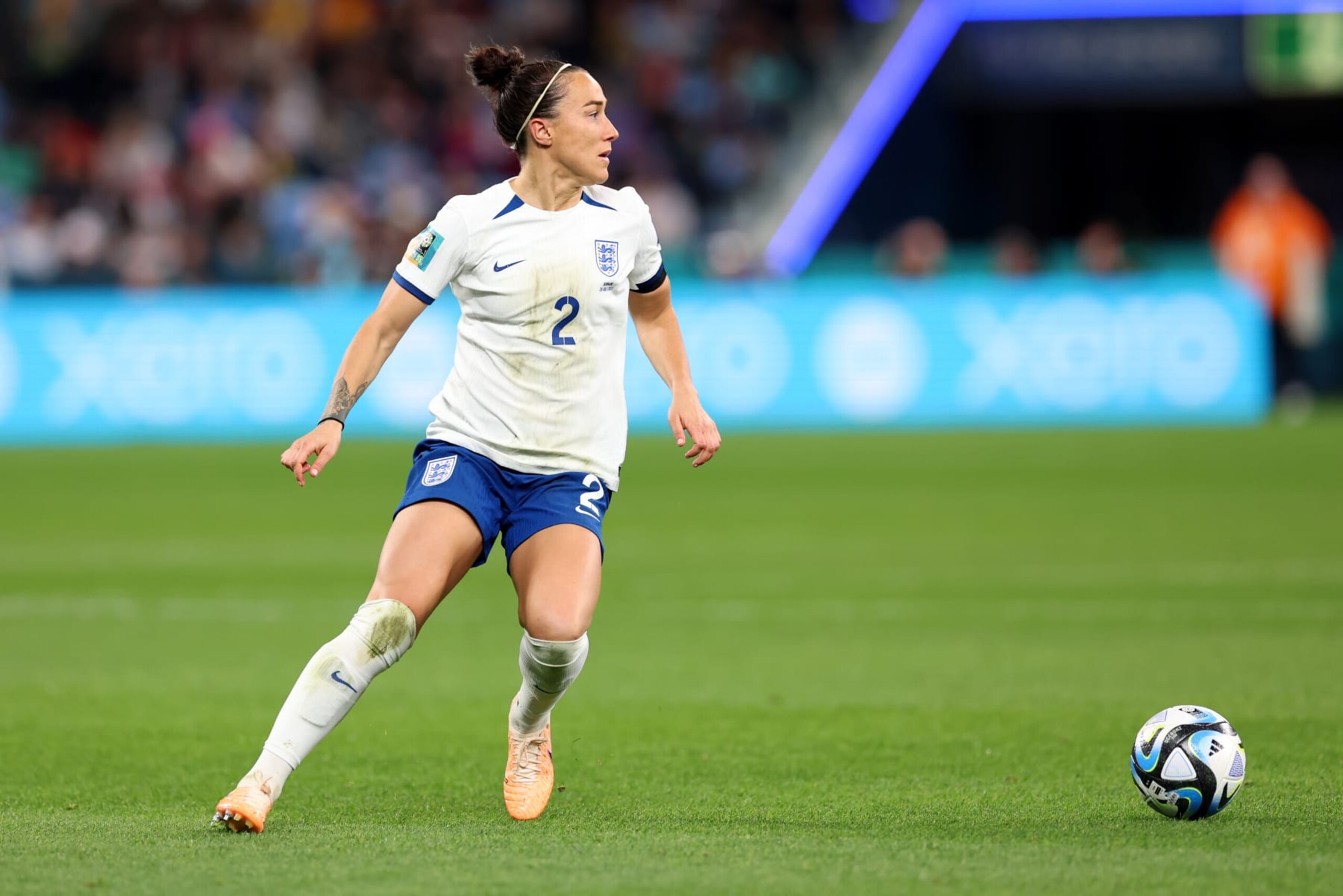 SYDNEY, AUSTRALIA - JULY 28: Lucy Bronze of England Controls the ball during the FIFA Women's World Cup Australia & New Zealand 2023 Group D match between England and Denmark at Sydney Football Stadium on July 28, 2023 in Sydney, Australia. (Photo by Sajad Imanian/DeFodi Images via Getty Images)