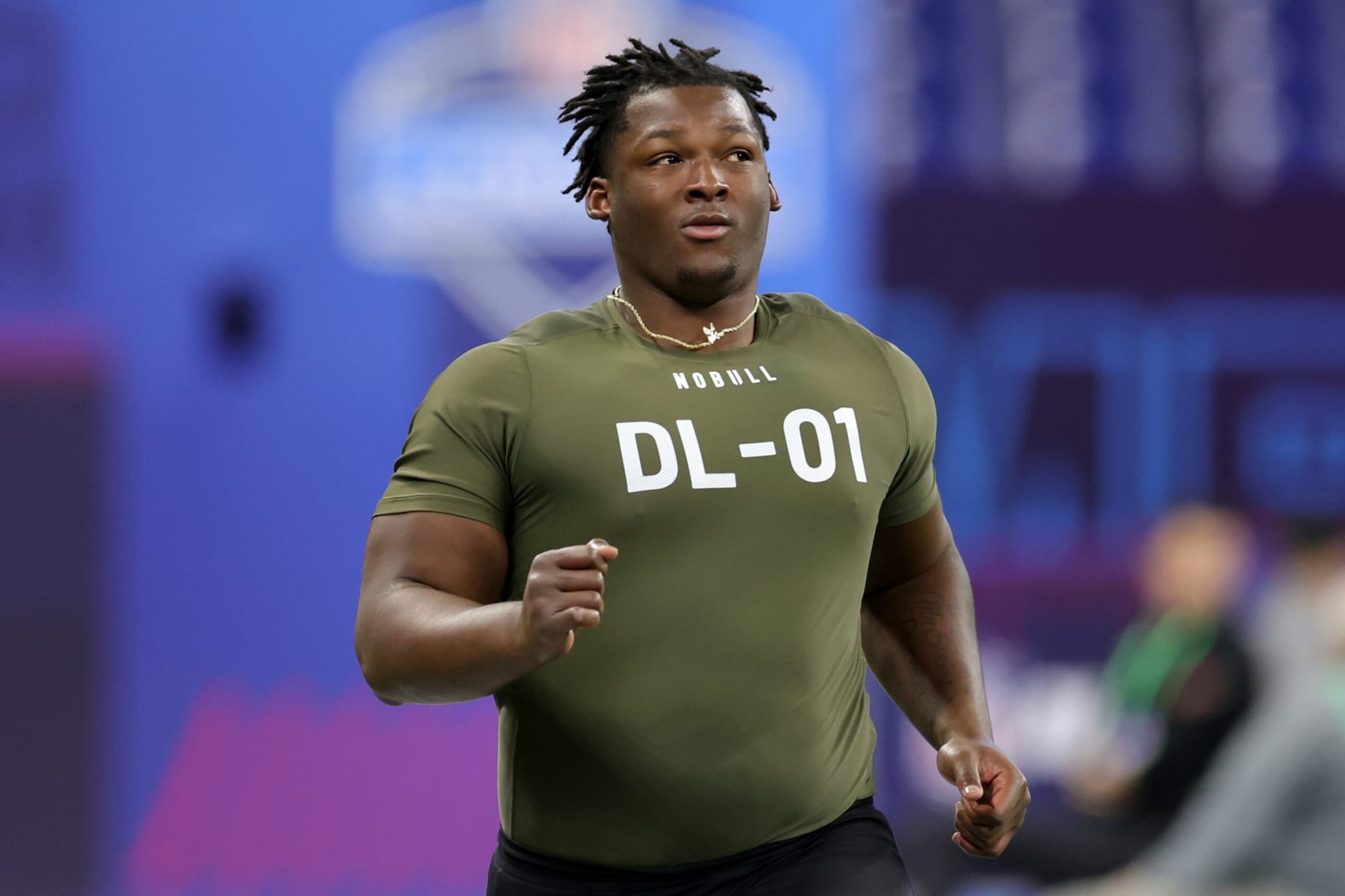 INDIANAPOLIS, INDIANA - MARCH 02: Keeanu Benton of Wisconsin participates in the 40-yard dash during the NFL Combine at Lucas Oil Stadium on March 02, 2023 in Indianapolis, Indiana. (Photo by Stacy Revere/Getty Images)
