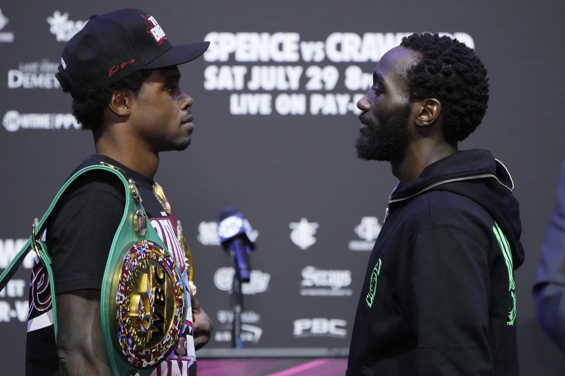 Errol Spence Jr., left, and Terence Crawford pose during a news conference Thursday, July 27, 2023, in Las Vegas. The two are scheduled to fight in an undisputed welterweight championship boxing match Saturday in Las Vegas. (AP Photo/John Locher) Errol Spence Jr., left, and Terence Crawford pose during a news conference Thursday, July 27, 2023, in Las Vegas. The two are scheduled to fight in an undisputed welterweight championship boxing match Saturday in Las Vegas. (AP Photo/John Locher)