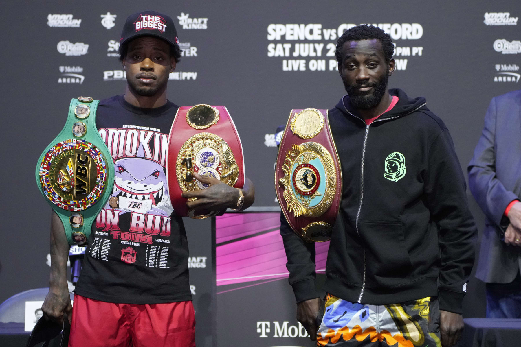 Errol Spence Jr., left, and Terence Crawford pose during a news conference Thursday, July 27, 2023, in Las Vegas. The two are scheduled to fight in an undisputed welterweight championship boxing match Saturday in Las Vegas. (AP Photo/John Locher) Errol Spence Jr., left, and Terence Crawford pose during a news conference Thursday, July 27, 2023, in Las Vegas. The two are scheduled to fight in an undisputed welterweight championship boxing match Saturday in Las Vegas. (AP Photo/John Locher)