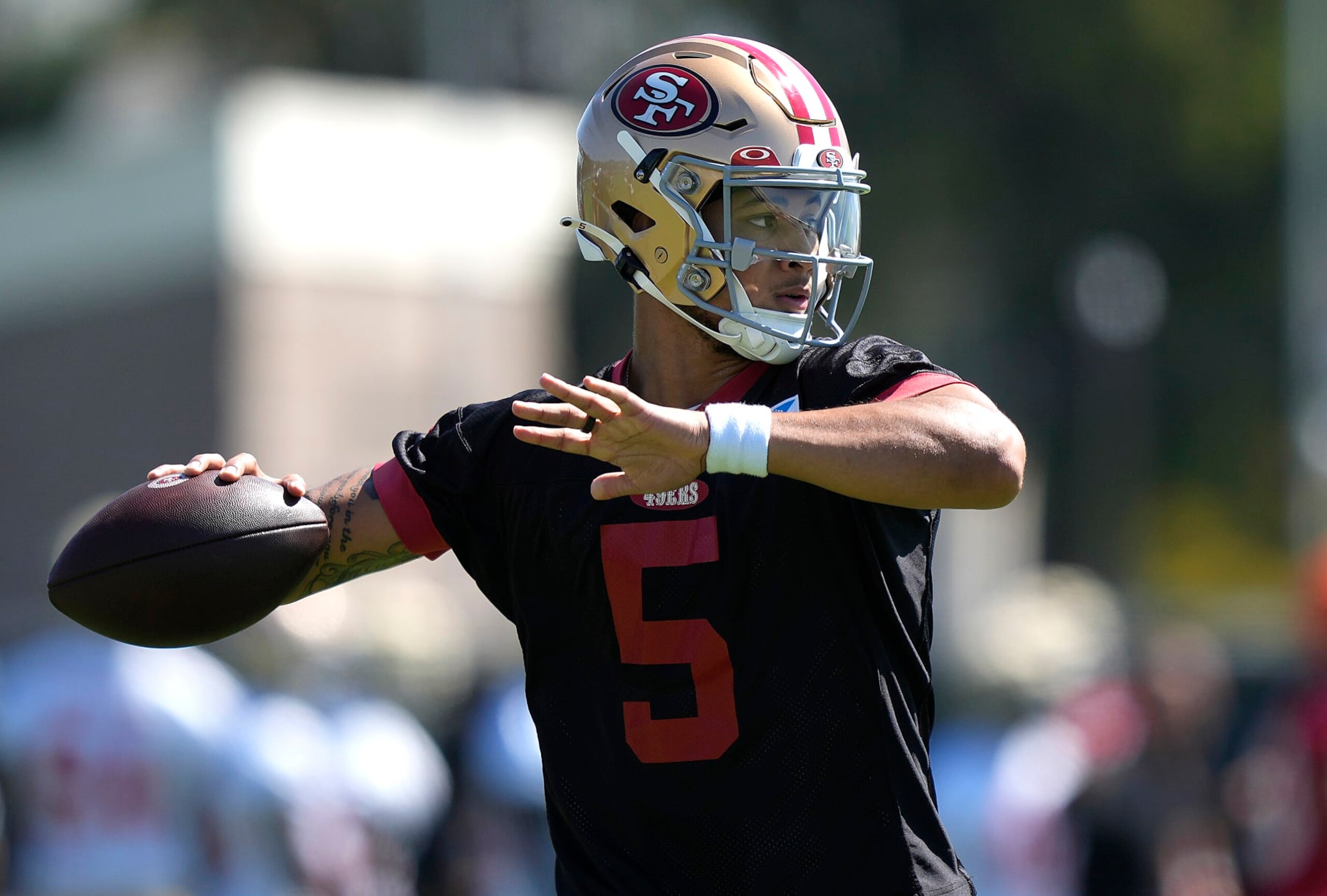 SANTA CLARA, CALIFORNIA - JULY 27: Trey Lance #5 of the San Francisco 49ers works out during training camp at SAP Performance Facility on July 27, 2023 in Santa Clara, California. (Photo by Thearon W. Henderson/Getty Images)