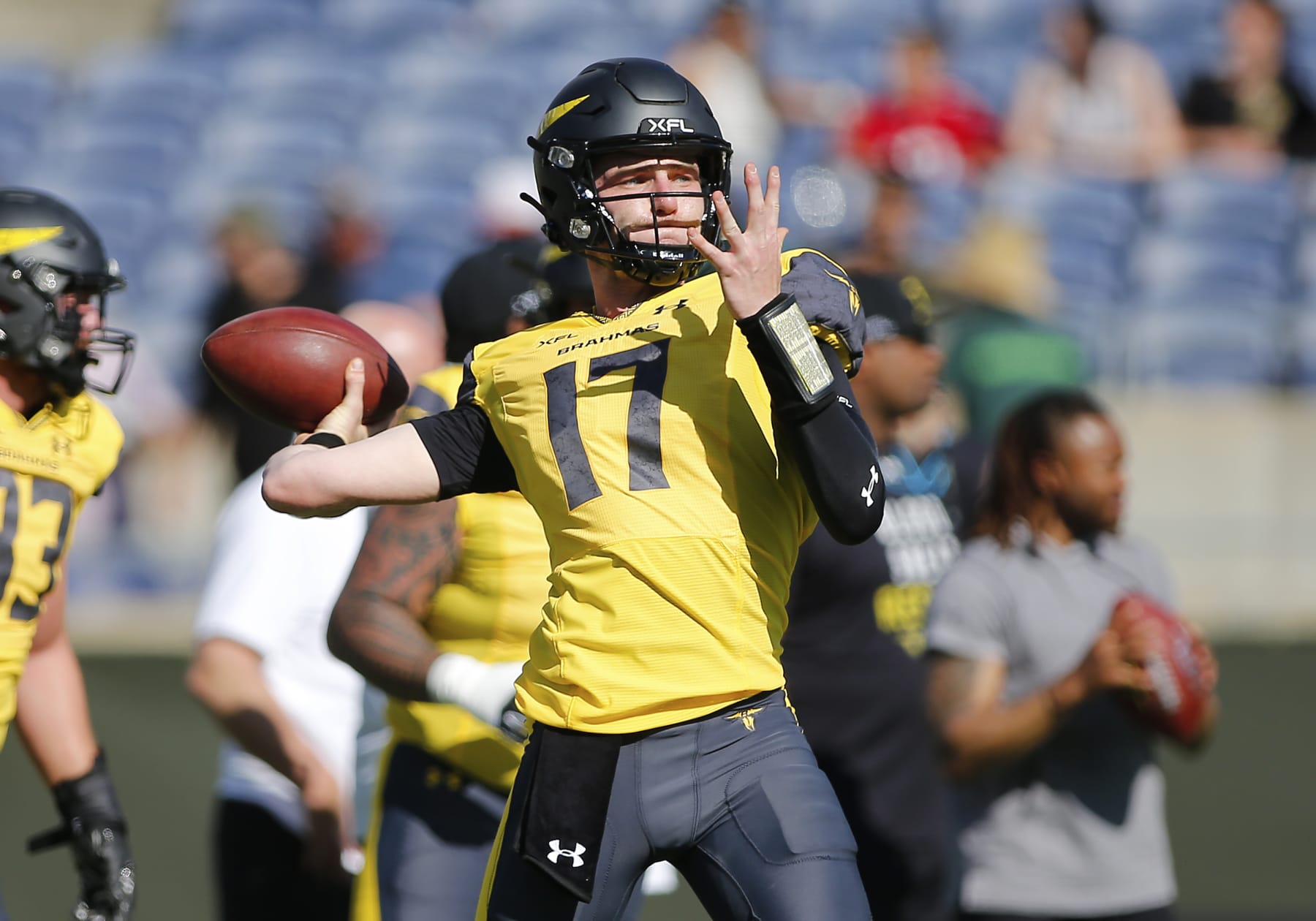 ORLANDO, FL - FEBRUARY 26: San Antonio Brahmas quarterback Reid Sinnett (17) makes a throw prior to a game between the Orlando Guardians and the visiting San Antonio Brahmas on February 26, 2023 at Camping World Stadium in Orlando, FL. (Photo by Russell Lansford/Icon Sportswire via Getty Images)