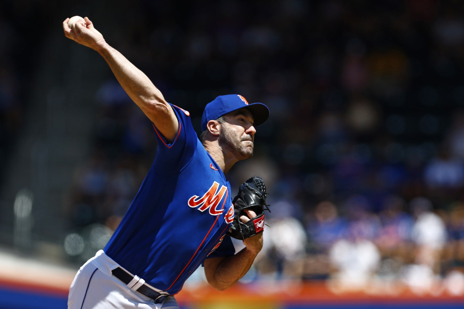 NEW YORK, NEW YORK - JULY 30: Justin Verlander #35 of the New York Mets pitches against the Washington Nationals during the first inning of a game at Citi Field on July 30, 2023 in New York City. (Photo by Rich Schultz/Getty Images)