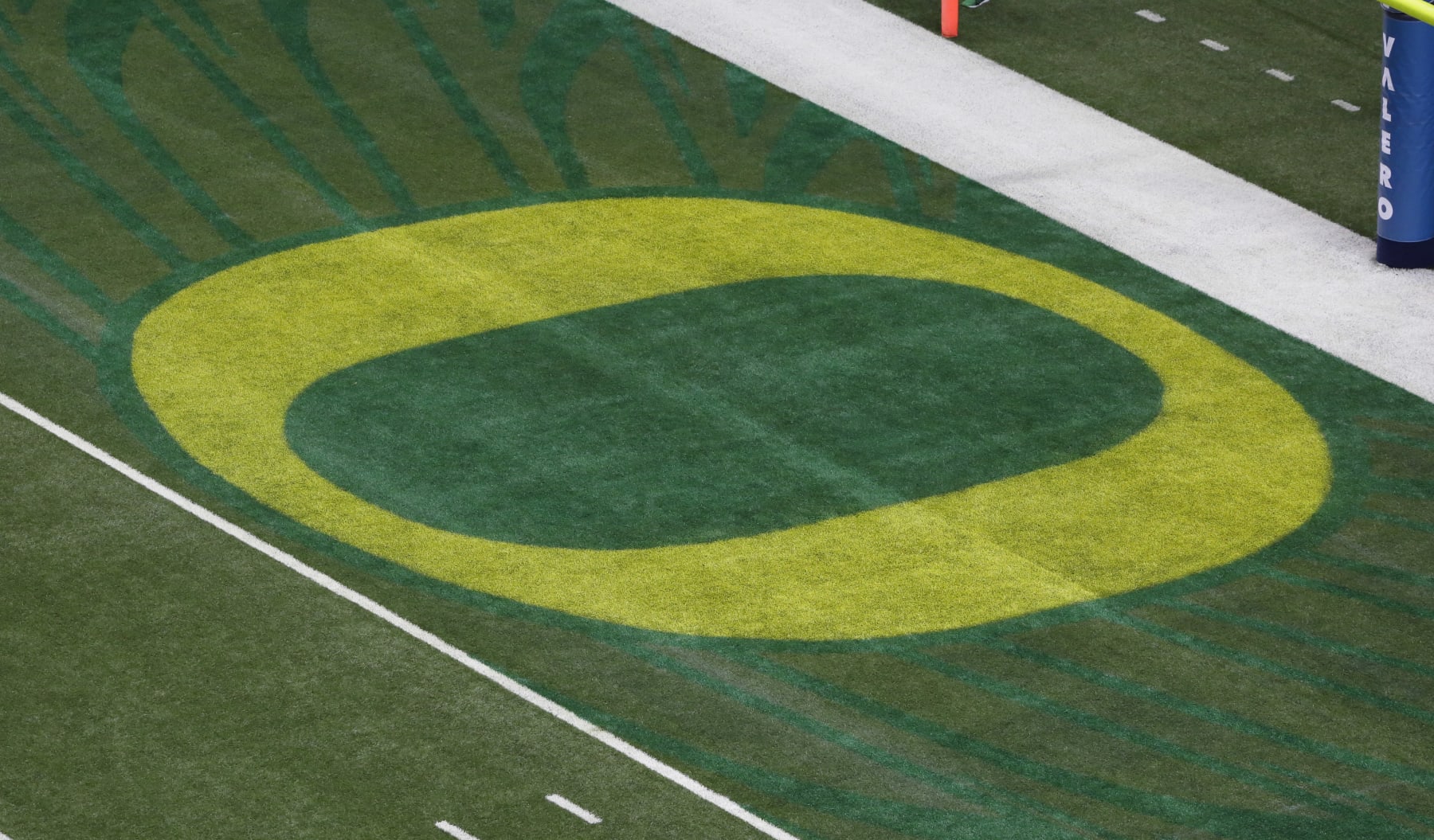 The Oregon logo is seen during the first half of the Alamo Bowl NCAA college football game against TCU, Saturday, Jan. 2, 2016, in San Antonio. (AP Photo/Austin Gay)