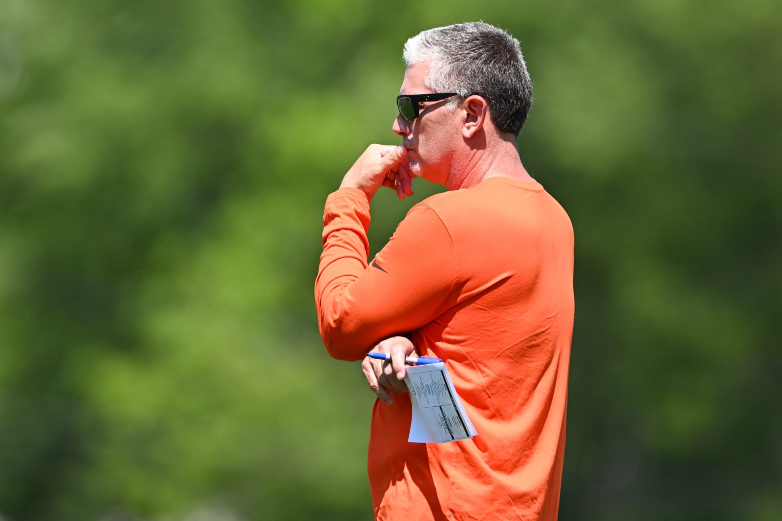 BEREA, OHIO - MAY 31: Defensive coordinator Jim Schwartz of the Cleveland Browns watches a drill during the Cleveland Browns OTAs at CrossCountry Mortgage Campus on May 31, 2023 in Berea, Ohio. (Photo by Nick Cammett/Getty Images)