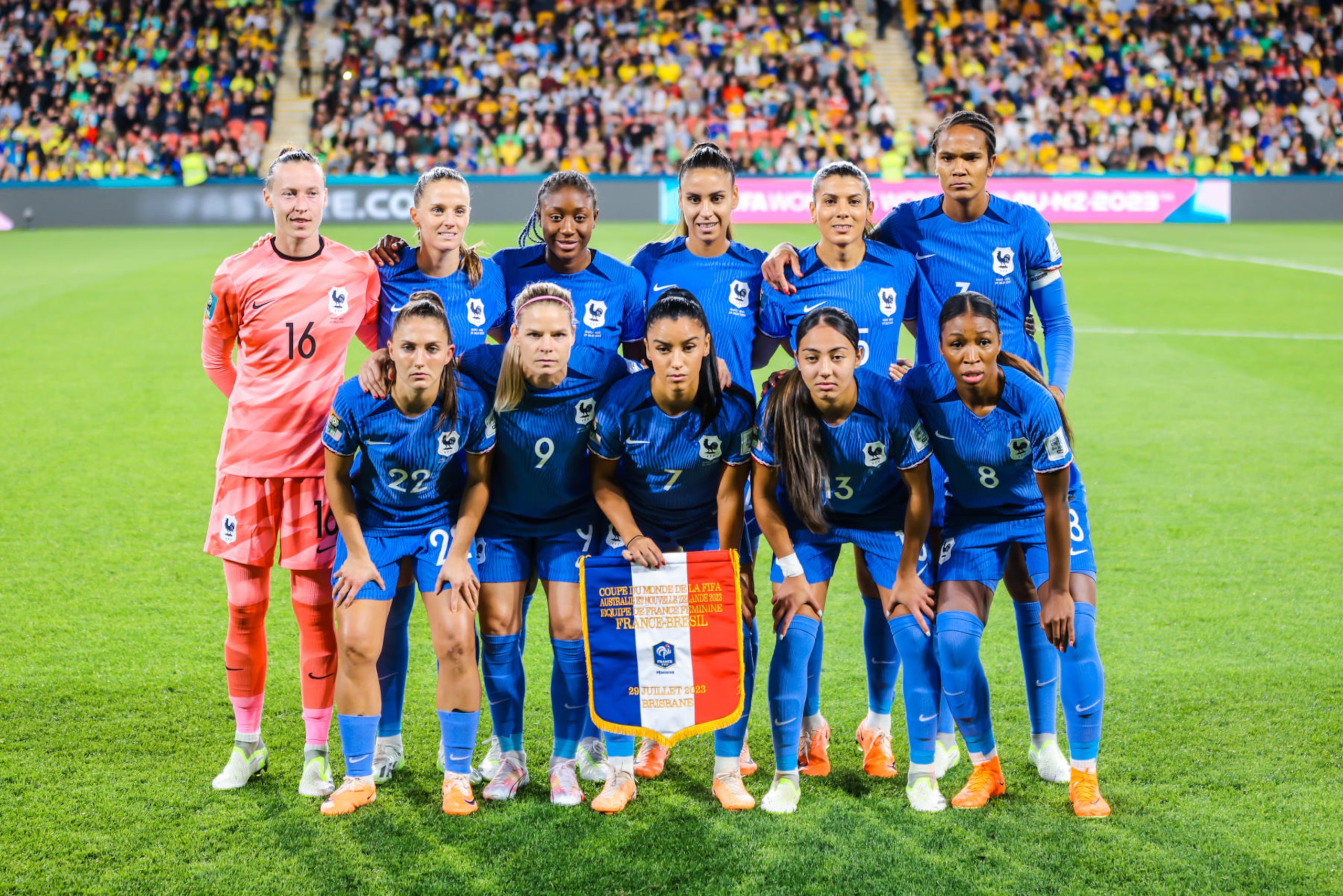 BRISBANE, AUSTRALIA - JULY 29: French team before playing Brazil at the FIFA Women's World Cup Australia & New Zealand 2023 at Brisbane Stadium on July 29, 2023. (Photo credit should read Chris Putnam/Future Publishing via Getty Images)
