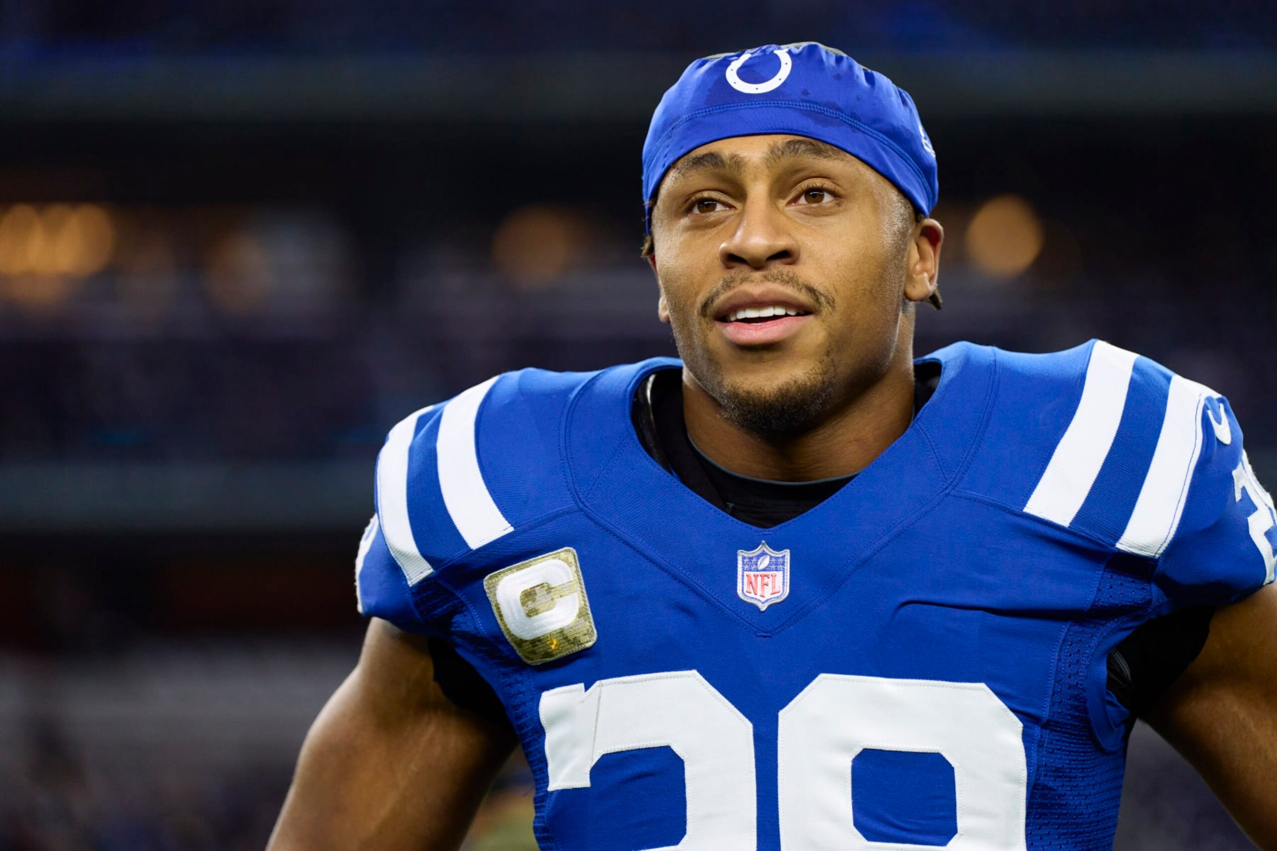 ARLINGTON, TX - DECEMBER 04: Jonathan Taylor #28 of the Indianapolis Colts warms up before kickoff against the Dallas Cowboys at AT&T Stadium on December 4, 2022 in Arlington, Texas. (Photo by Cooper Neill/Getty Images)