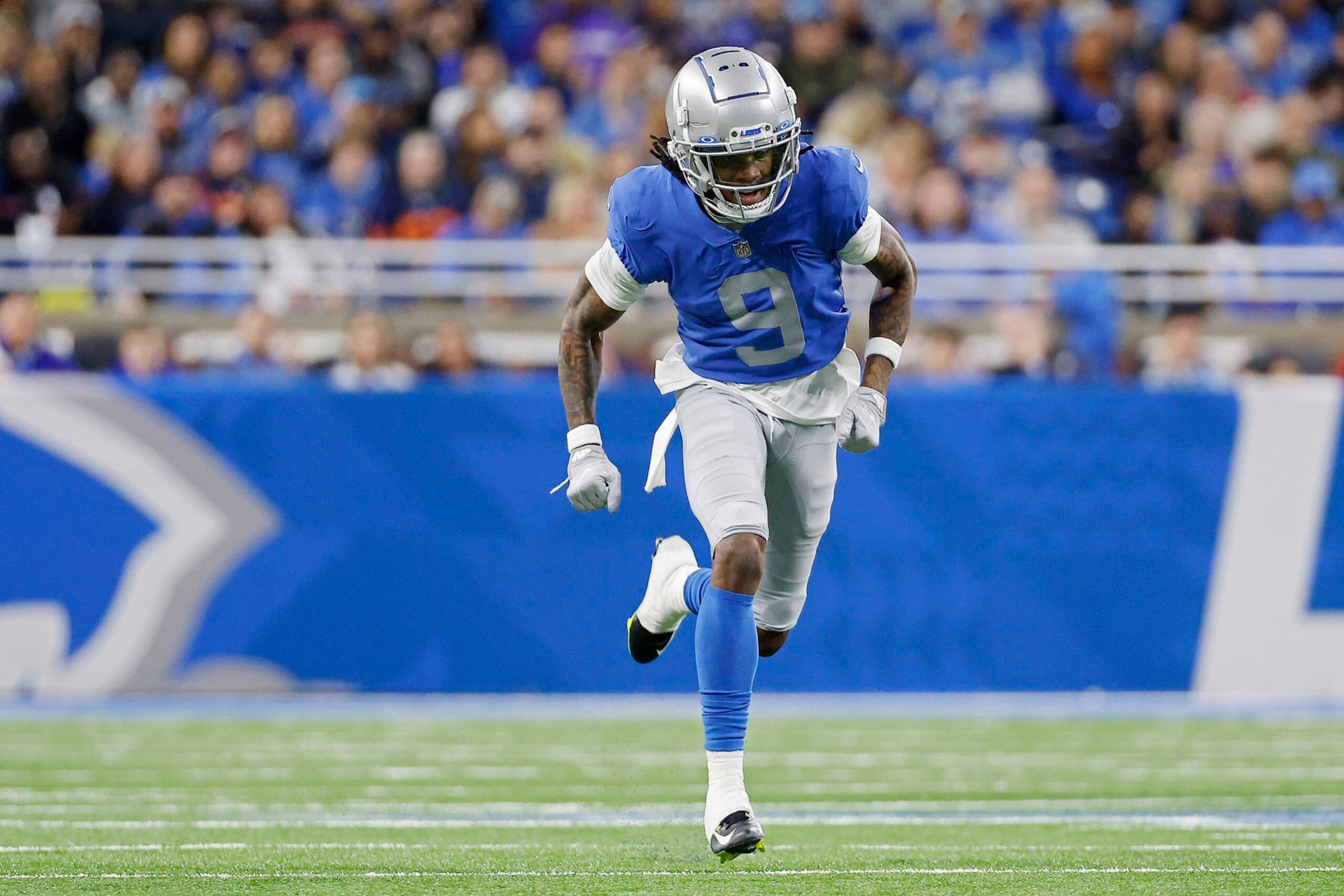 DETROIT, MICHIGAN - JANUARY 01: Jameson Williams #9 of the Detroit Lions runs up the field in the second half of a game against the Chicago Bears at Ford Field on January 01, 2023 in Detroit, Michigan. (Photo by Mike Mulholland/Getty Images)