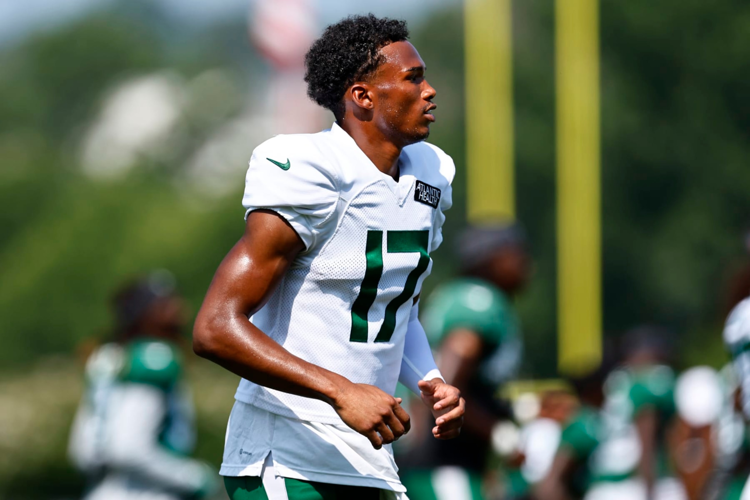 FLORHAM PARK, NEW JERSEY - JULY 26: Wide receiver Garrett Wilson #17 of the New York Jets runs a drill during training camp at Atlantic Health Jets Training Center on July 26, 2023 in Florham Park, New Jersey. (Photo by Rich Schultz/Getty Images)