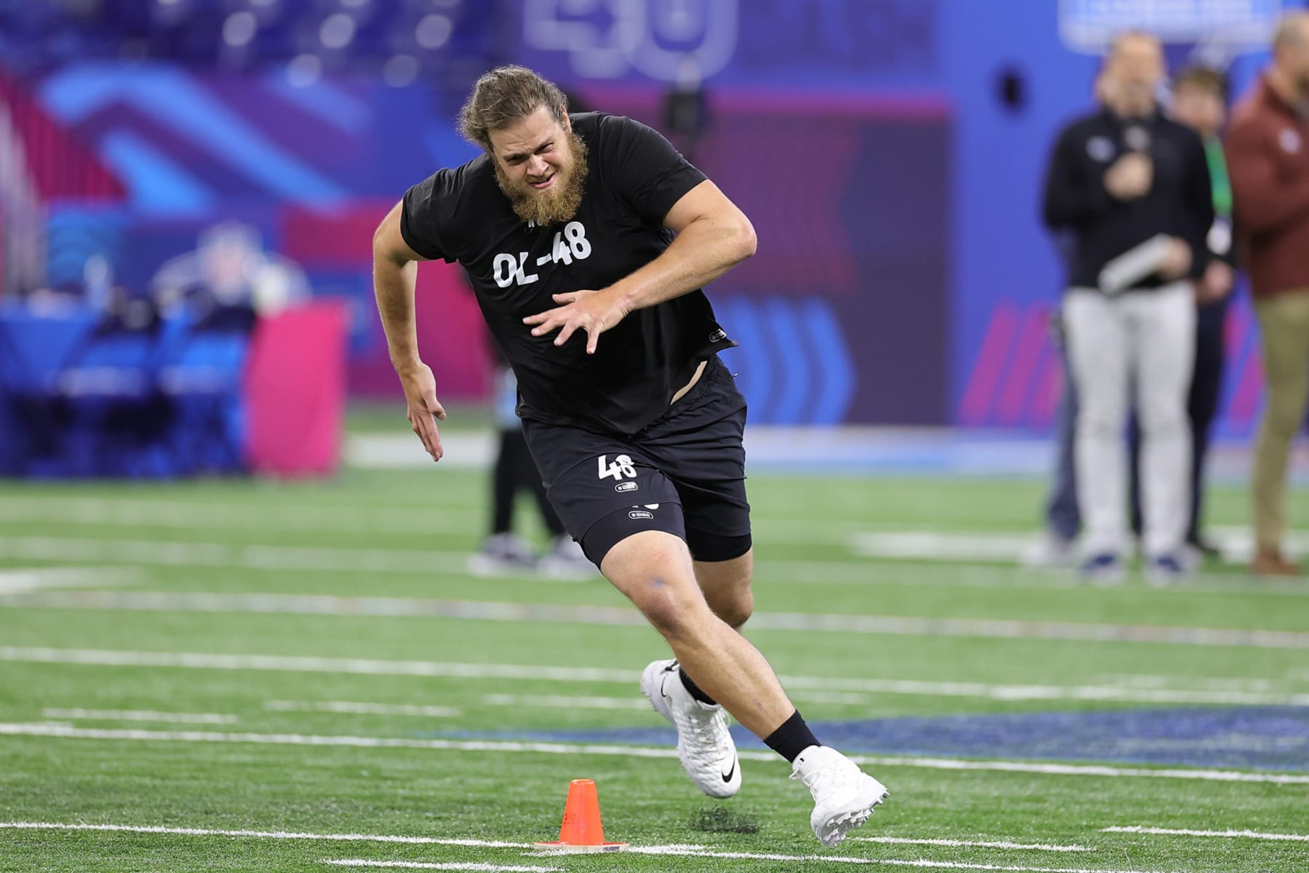INDIANAPOLIS, INDIANA - MARCH 05: Dalton Wagner of the Arkansas participates in a drill during the NFL Combine at Lucas Oil Stadium on March 05, 2023 in Indianapolis, Indiana. (Photo by Stacy Revere/Getty Images) INDIANAPOLIS, INDIANA - MARCH 05: Dalton Wagner of the Arkansas participates in a drill during the NFL Combine at Lucas Oil Stadium on March 05, 2023 in Indianapolis, Indiana. (Photo by Stacy Revere/Getty Images)