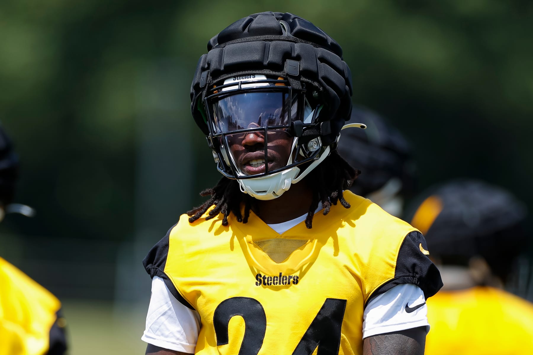 LATROBE, PA - JULY 28: Pittsburgh Steelers cornerback Joey Porter Jr. (24) takes part in a drill during the team's training camp at Saint Vincent College on July 28, 2023, in Latrobe, PA. (Photo by Brandon Sloter/Icon Sportswire via Getty Images)