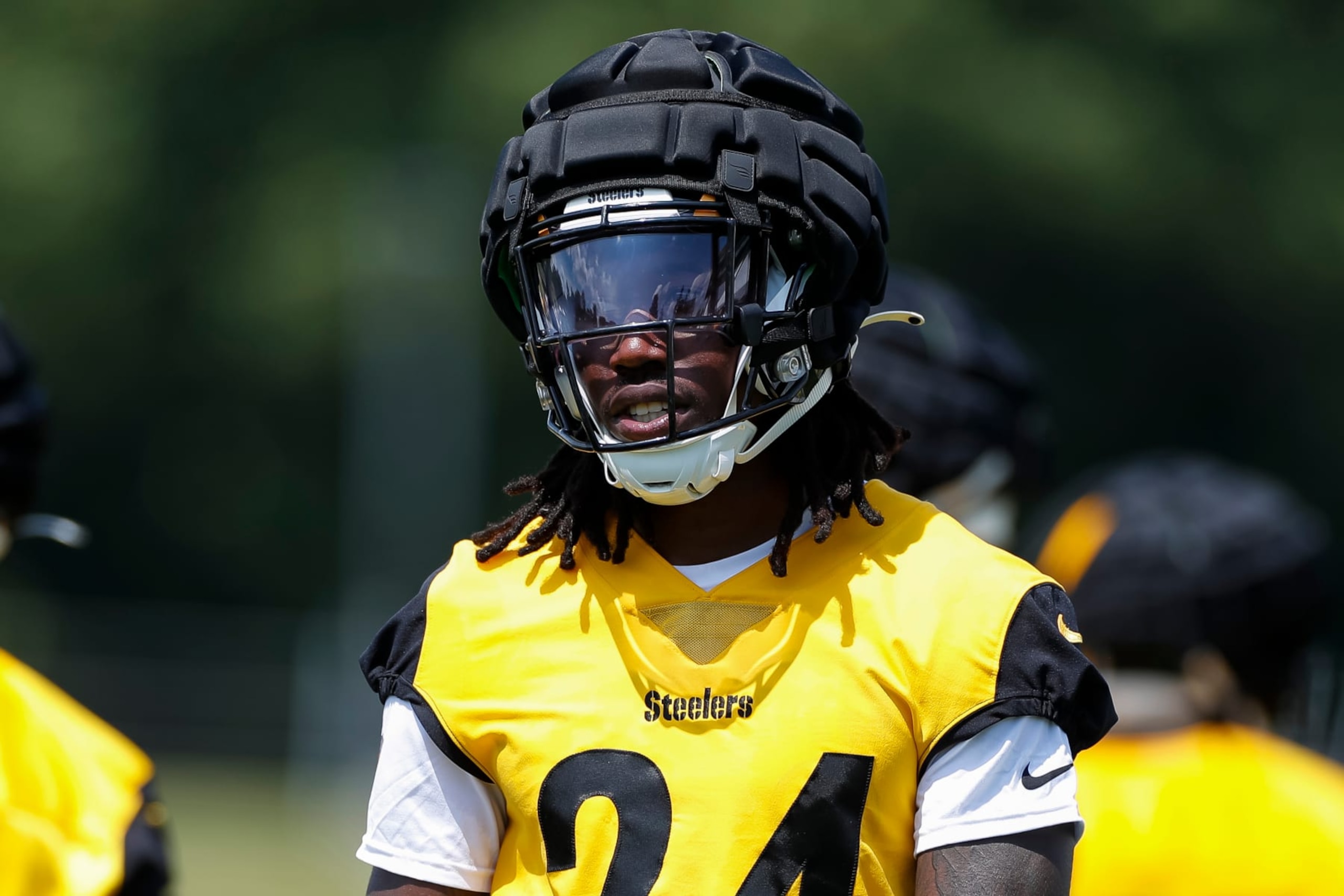 LATROBE, PA - JULY 28: Pittsburgh Steelers cornerback Joey Porter Jr. (24) takes part in a drill during the team's training camp at Saint Vincent College on July 28, 2023, in Latrobe, PA. (Photo by Brandon Sloter/Icon Sportswire via Getty Images)