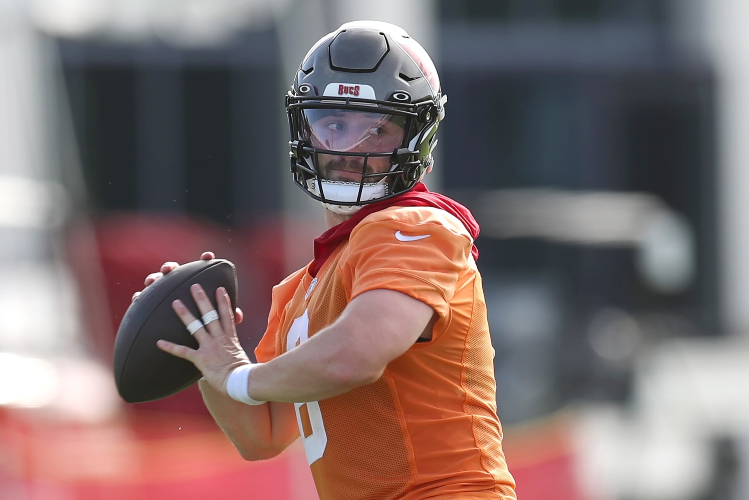 TAMPA, FL - JUL 26: Tampa Bay Buccaneers Quarterback Baker Mayfield (6) goes thru a drill during the Tampa Bay Buccaneers Training Camp on July 26, 2023 at the AdventHealth Training Center at One Buccaneer Place in Tampa, Florida. (Photo by Cliff Welch/Icon Sportswire via Getty Images)