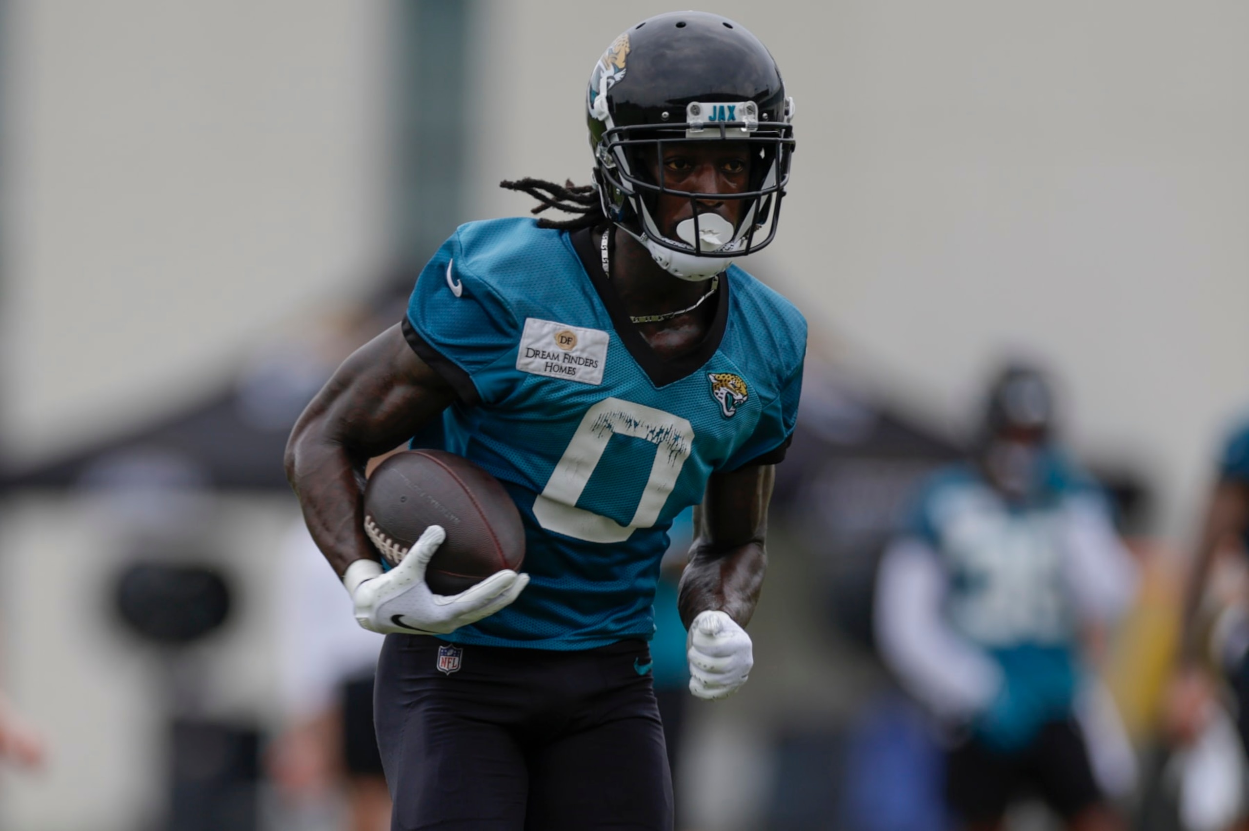 JACKSONVILLE, FL - JULY 31: Jacksonville Jaguars Wide Receiver Calvin Ridley (0) runs with the ball during Training Camp on July 31, 2023 at the Miller Electric Center in Jacksonville, Fl. (Photo by David Rosenblum/Icon Sportswire via Getty Images)