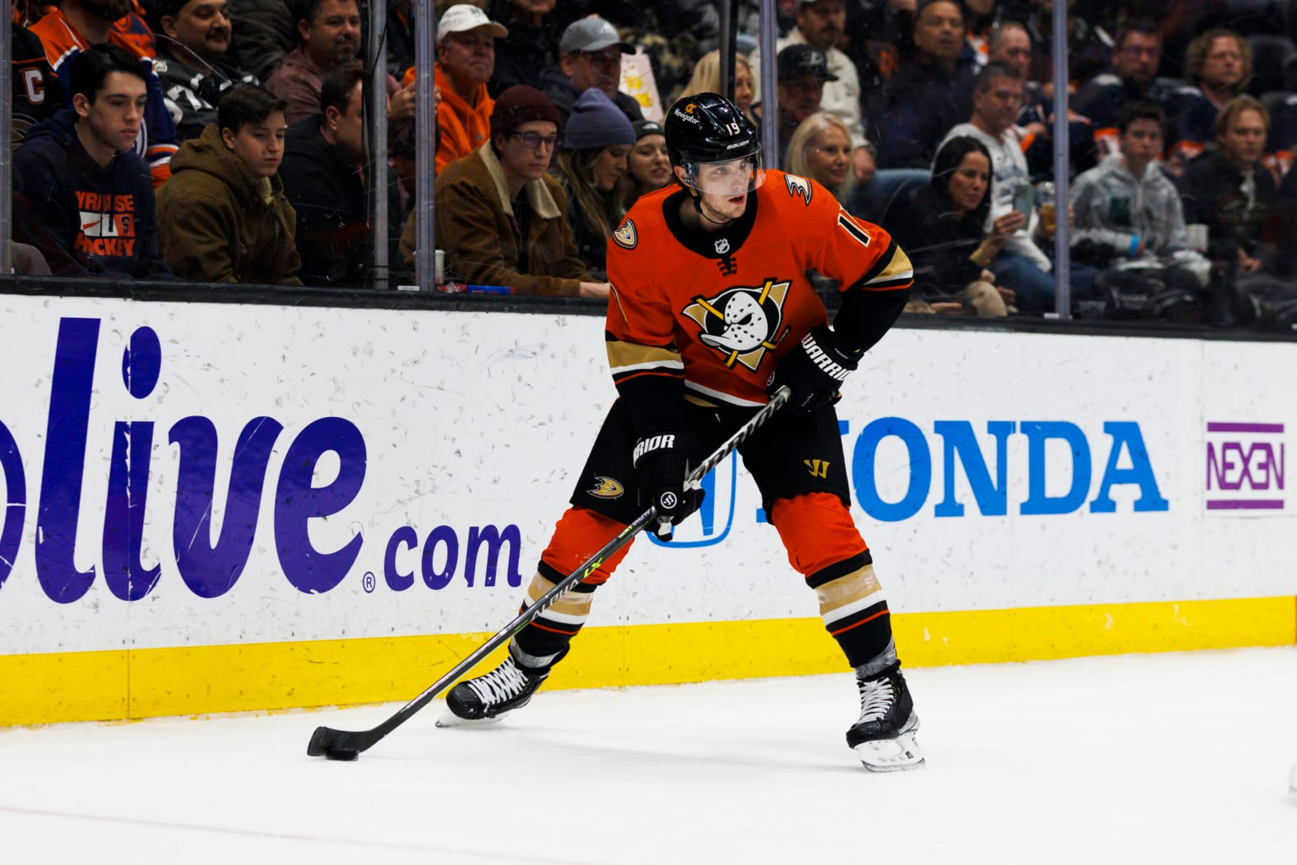 ANAHEIM, CA - JANUARY 11: Anaheim Ducks right wing Troy Terry (19) skates with the puck during the NHL hockey game between the Edmonton Oilers and the Anaheim Ducks on January 11, 2023 at Honda Center in Anaheim, CA. (Photo by Ric Tapia/Icon Sportswire via Getty Images)