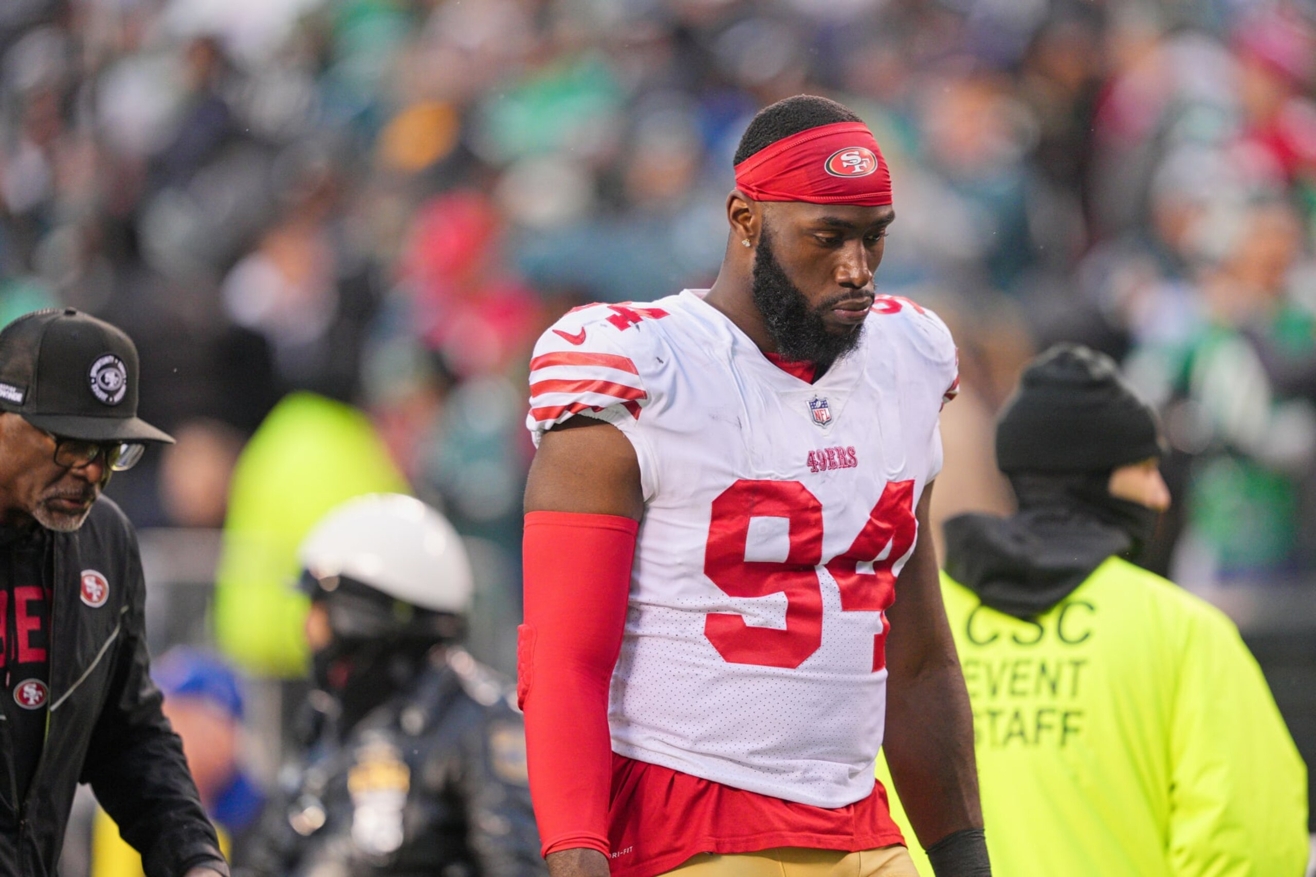 PHILADELPHIA, PA - JANUARY 29: San Francisco 49ers defensive end Charles Omenihu (94) looks on during the Championship game between the San Fransisco 49ers and the Philadelphia Eagles on January 29, 2023. (Photo by Andy Lewis/Icon Sportswire via Getty Images)