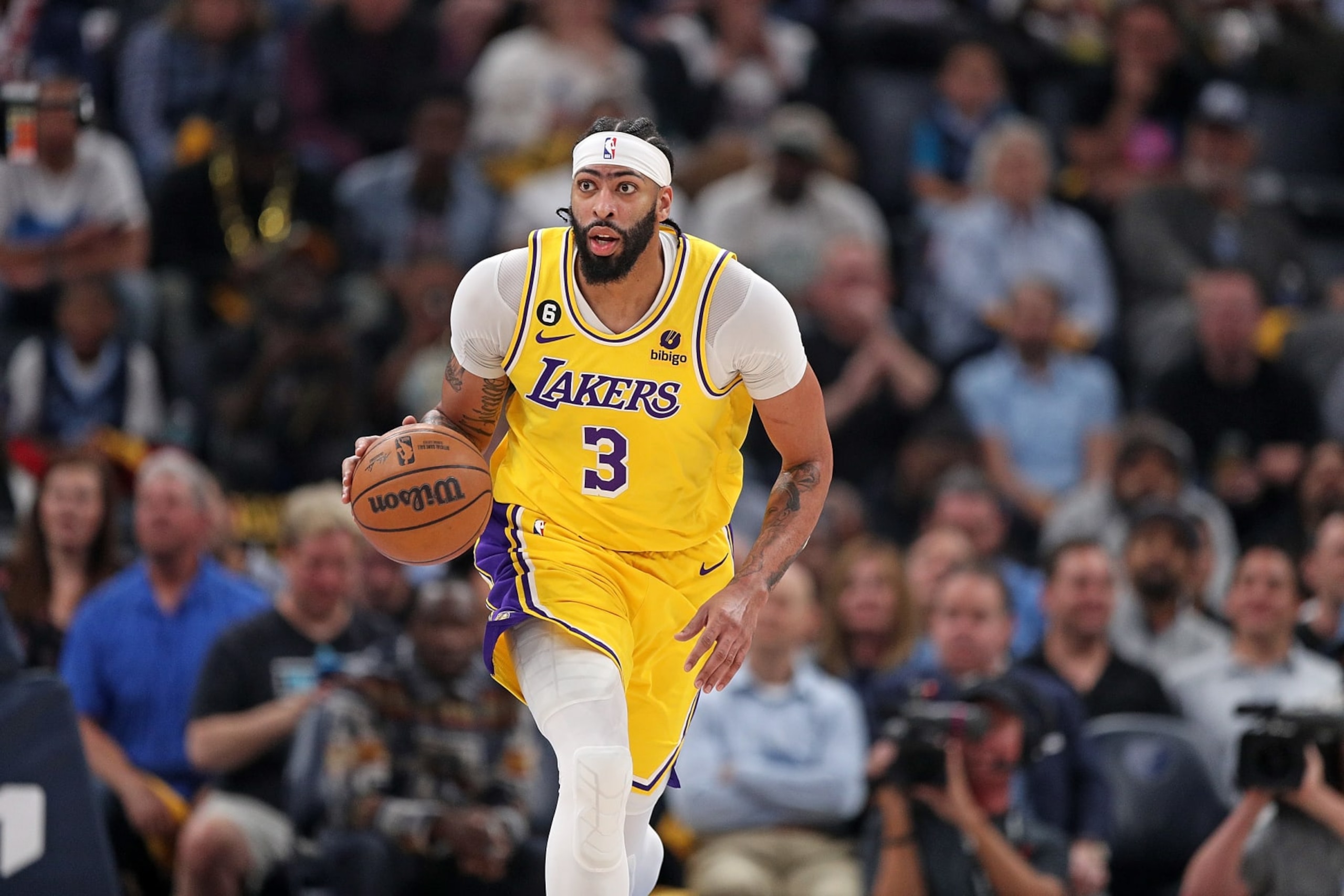 MEMPHIS, TENNESSEE - APRIL 26: Anthony Davis #3 of the Los Angeles Lakers brings the ball upcourt against the Memphis Grizzlies during Game Five of the Western Conference First Round Playoffs at FedExForum on April 26, 2023 in Memphis, Tennessee. NOTE TO USER: User expressly acknowledges and agrees that, by downloading and or using this photograph, User is consenting to the terms and conditions of the Getty Images License Agreement. (Photo by Justin Ford/Getty Images)