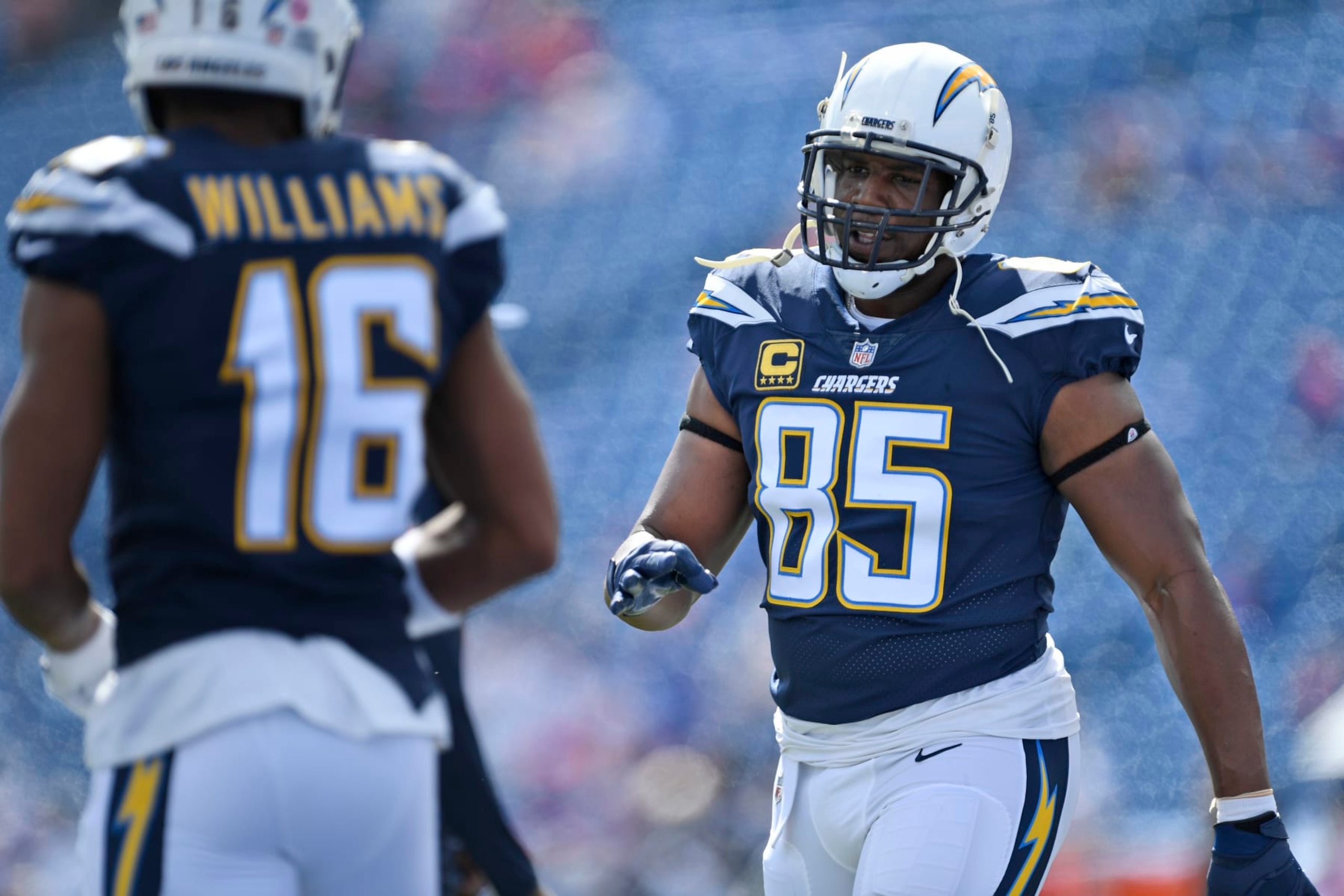 Los Angeles Chargers' Antonio Gates warms-up before an NFL football game against the Buffalo Bills, Sunday, Sept. 16, 2018, in Orchard Park, N.Y. (AP Photo/Adrian Kraus)