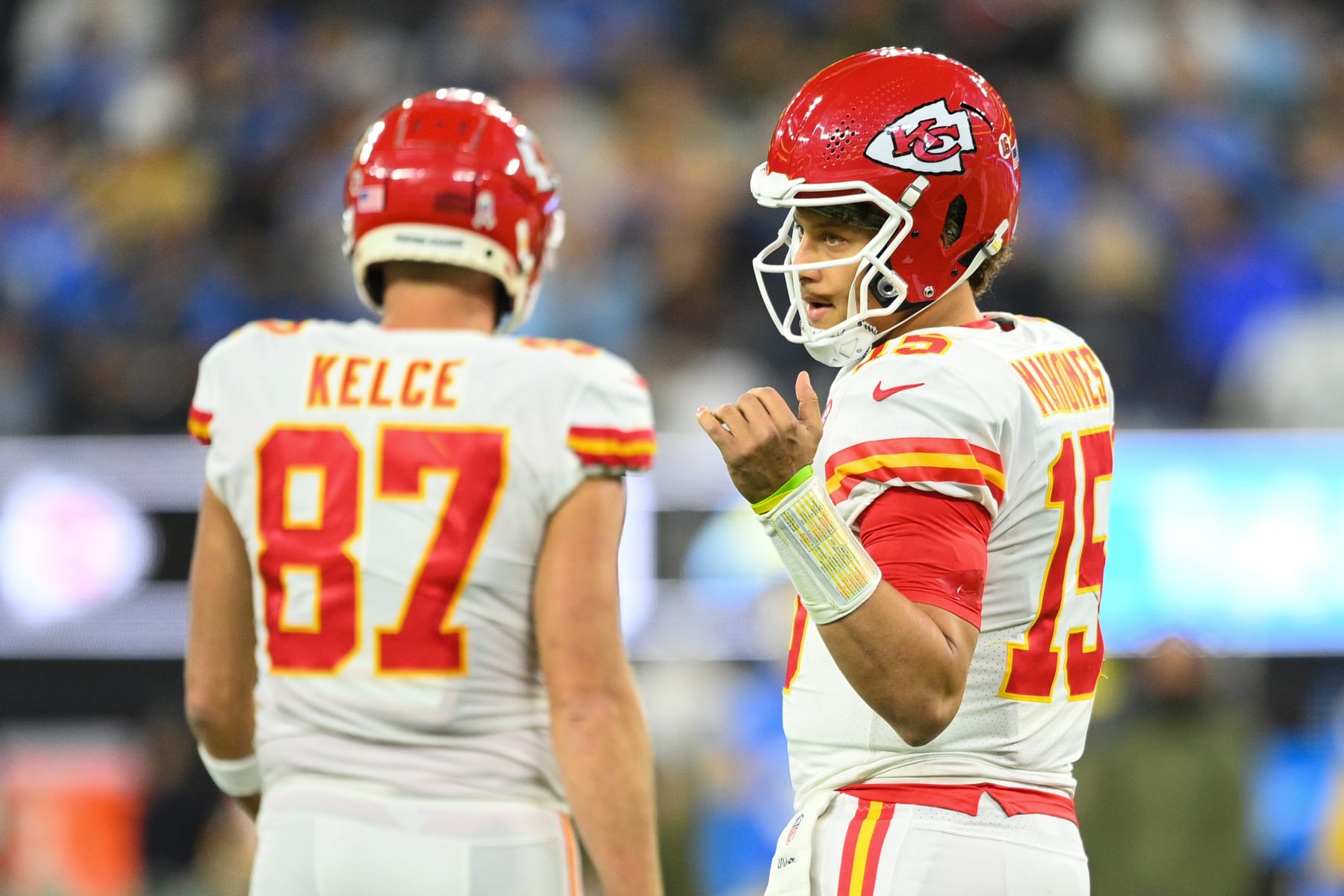 INGLEWOOD, CA - NOVEMBER 20: Kansas City Chiefs quarterback Patrick Mahomes (15) looks on with Kansas City Chiefs tight end Travis Kelce (87) during the NFL regular season game between the Kansas City Chiefs and the Los Angeles Chargers on November 20, 2022, at SoFi Stadium in Inglewood, CA. (Photo by Brian Rothmuller/Icon Sportswire via Getty Images)