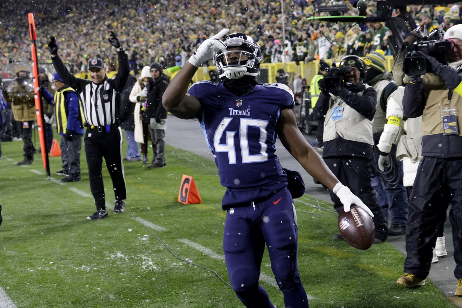 RB Dontrell Hilliard