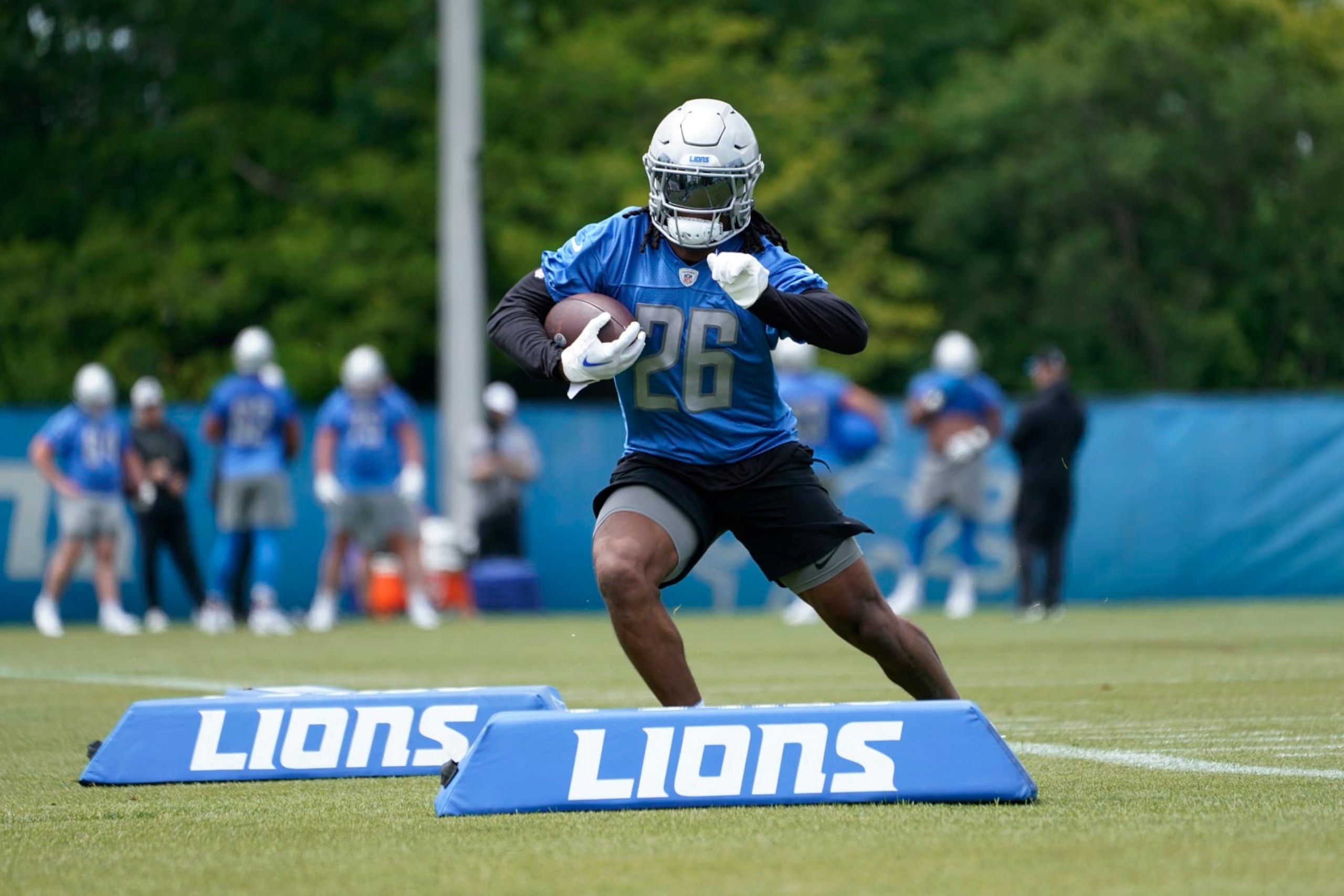 Detroit Lions running back Jahmyr Gibbs runs a drill during an NFL football practice in Allen Park, Mich., Monday, June 12, 2023. (AP Photo/Paul Sancya) Detroit Lions running back Jahmyr Gibbs runs a drill during an NFL football practice in Allen Park, Mich., Monday, June 12, 2023. (AP Photo/Paul Sancya)