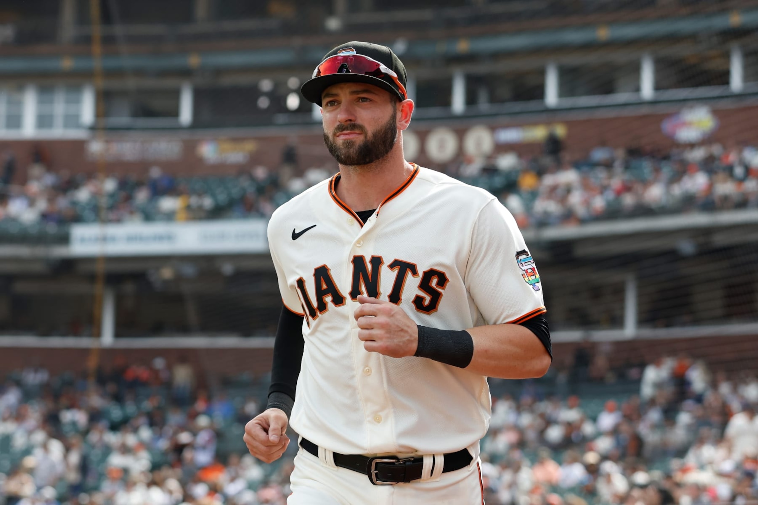 SAN FRANCISCO, CA - JUNE 10: Mitch Haniger #17 of the San Francisco Giants runs onto the field before the game between the Chicago Cubs and the San Francisco Giants at Oracle Park on Saturday, June 10, 2023 in San Francisco, California. (Photo by Lachlan Cunningham/MLB Photos via Getty Images)