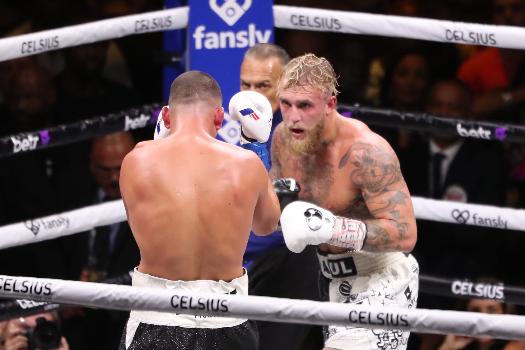 DALLAS, TEXAS - AUGUST 5: (L-R) Nate Diaz and Jake Paul fight in the 8-round main-event Cruiserweight bout at Paul vs Diaz at American Airlines Center on August 5, 2023 in Dallas, Texas. (Photo by Alejandro Salazar/PxImages/Icon Sportswire via Getty Images)