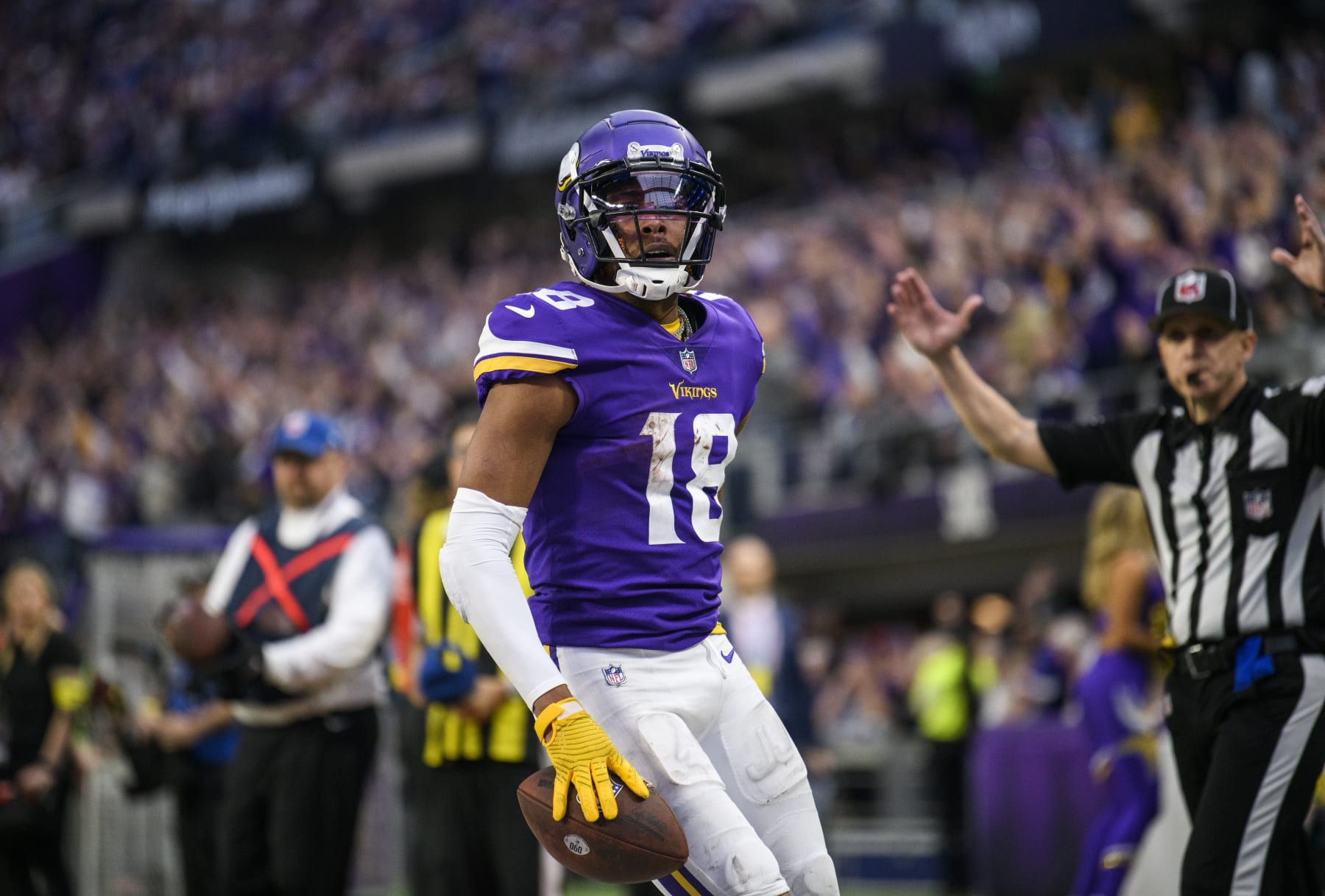 MINNEAPOLIS, MN - DECEMBER 17: Justin Jefferson #18 of the Minnesota Vikings catches the ball for a touchdown in the fourth quarter of the game against the Indianapolis Colts at U.S. Bank Stadium on December 17, 2022 in Minneapolis, Minnesota. (Photo by Stephen Maturen/Getty Images)