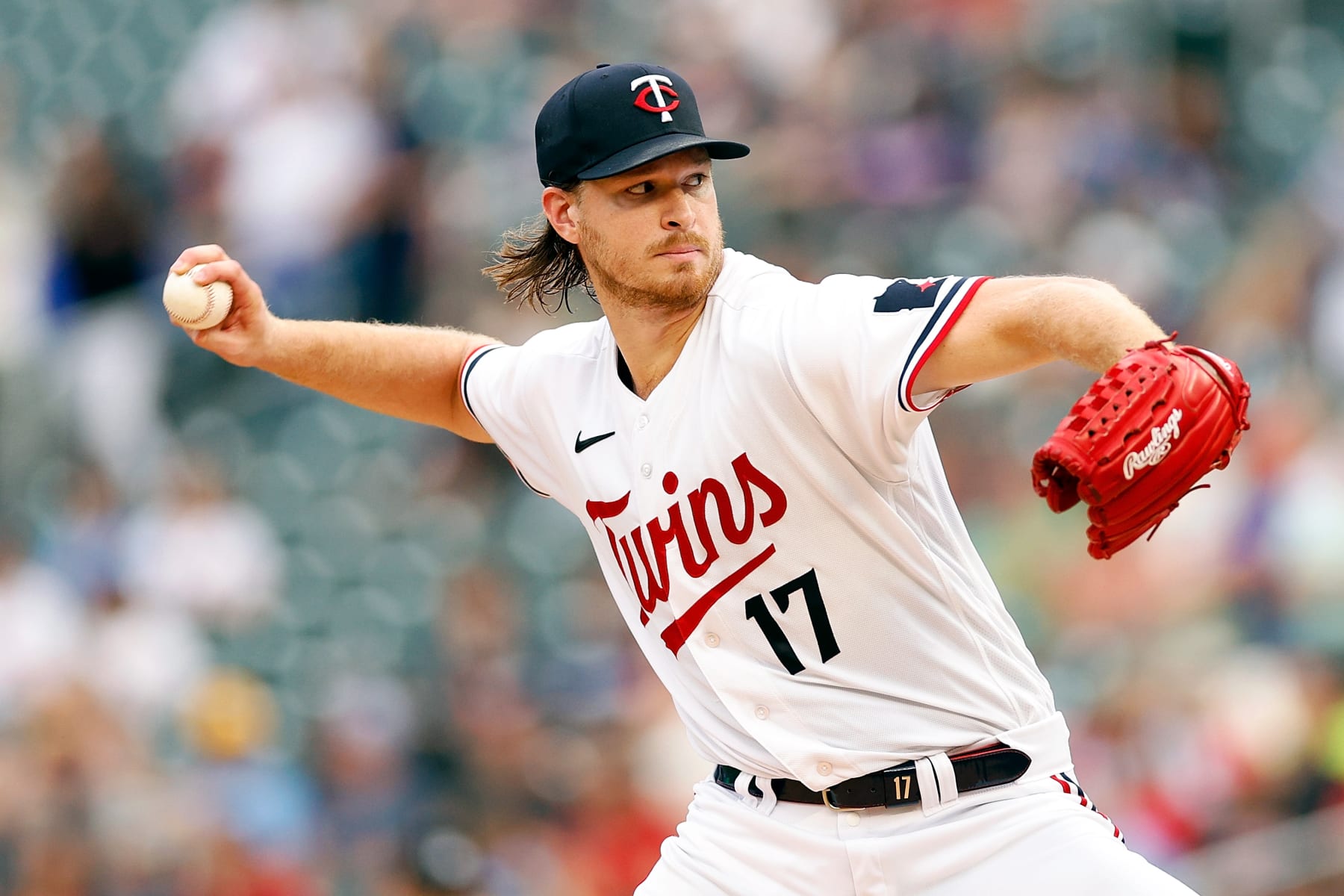 MINNEAPOLIS, MINNESOTA - AUGUST 04: Bailey Ober #17 of the Minnesota Twins delivers a pitch against the Arizona Diamondbacks in the first inning at Target Field on August 04, 2023 in Minneapolis, Minnesota. The Twins defeated the Diamondbacks 3-2. (Photo by David Berding/Getty Images)