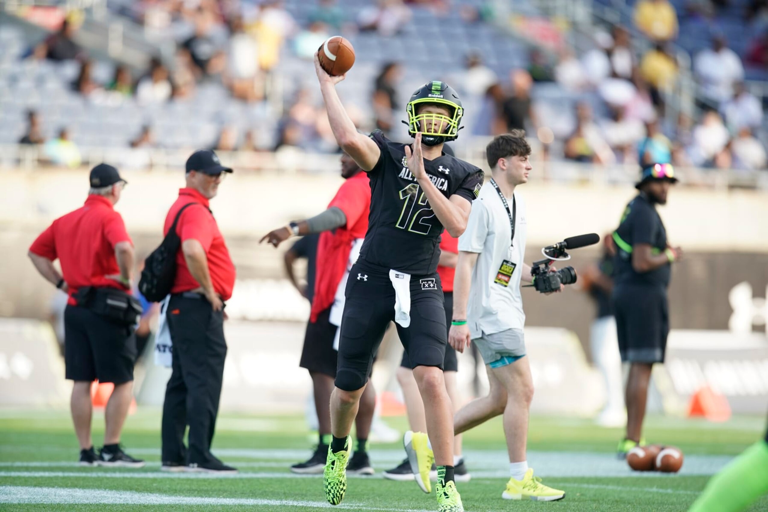 ORLANDO, FL - JANUARY 03:Team Phantom quarterback JJ Kohl (12) throws before the Under Armour Next All-America Football Game  at Camping World Stadium in Orlando FL on January 3, 2022. (Photo by Chris Leduc/Icon Sportswire via Getty Images)