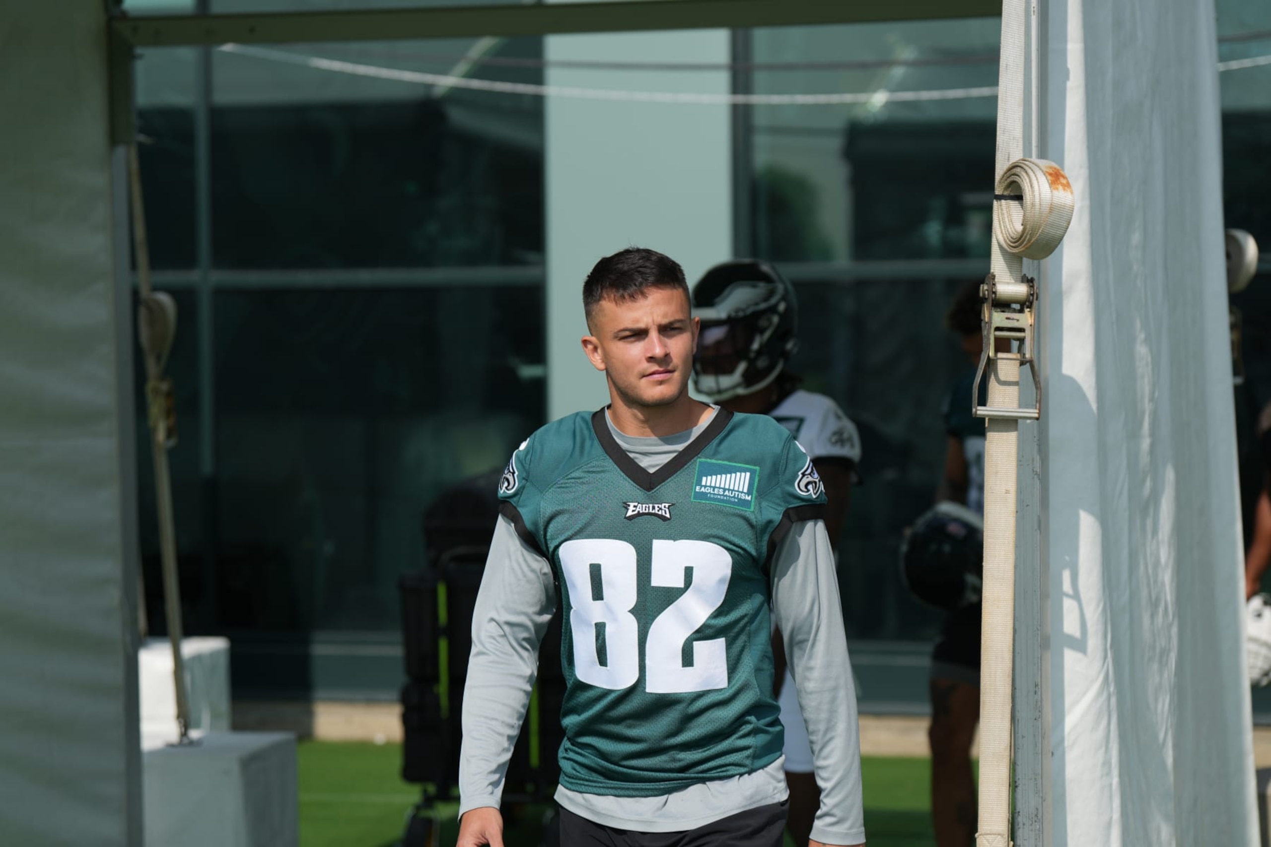 PHILADELPHIA, PA - JULY 26: Philadelphia Eagles wide receiver Devon Allen (82) participates in Philadelphia Eagles Training Camp on July 26, 2023 at the NovaCare Training Complex in Philadelphia, PA. (Photo by Andy Lewis/Icon Sportswire via Getty Images)