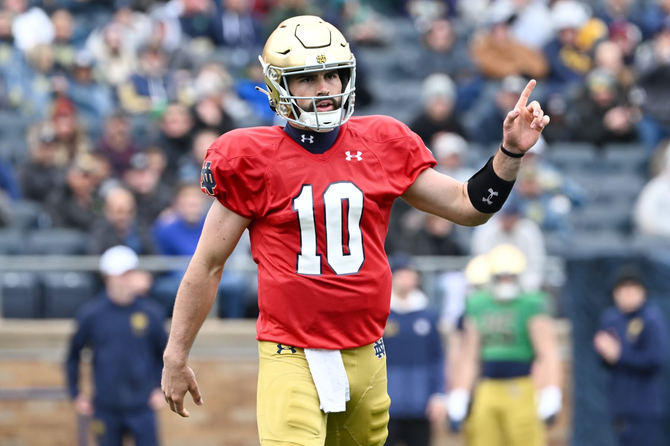 SOUTH BEND, INDIANA - APRIL 22: Sam Hartman #10 of the Notre Dame Fighting Irish during the Notre Dame Blue-Gold Spring Football Game at Notre Dame Stadium on April 22, 2023 in South Bend, Indiana. (Photo by Quinn Harris/Getty Images) SOUTH BEND, INDIANA - APRIL 22: Sam Hartman #10 of the Notre Dame Fighting Irish during the Notre Dame Blue-Gold Spring Football Game at Notre Dame Stadium on April 22, 2023 in South Bend, Indiana. (Photo by Quinn Harris/Getty Images)