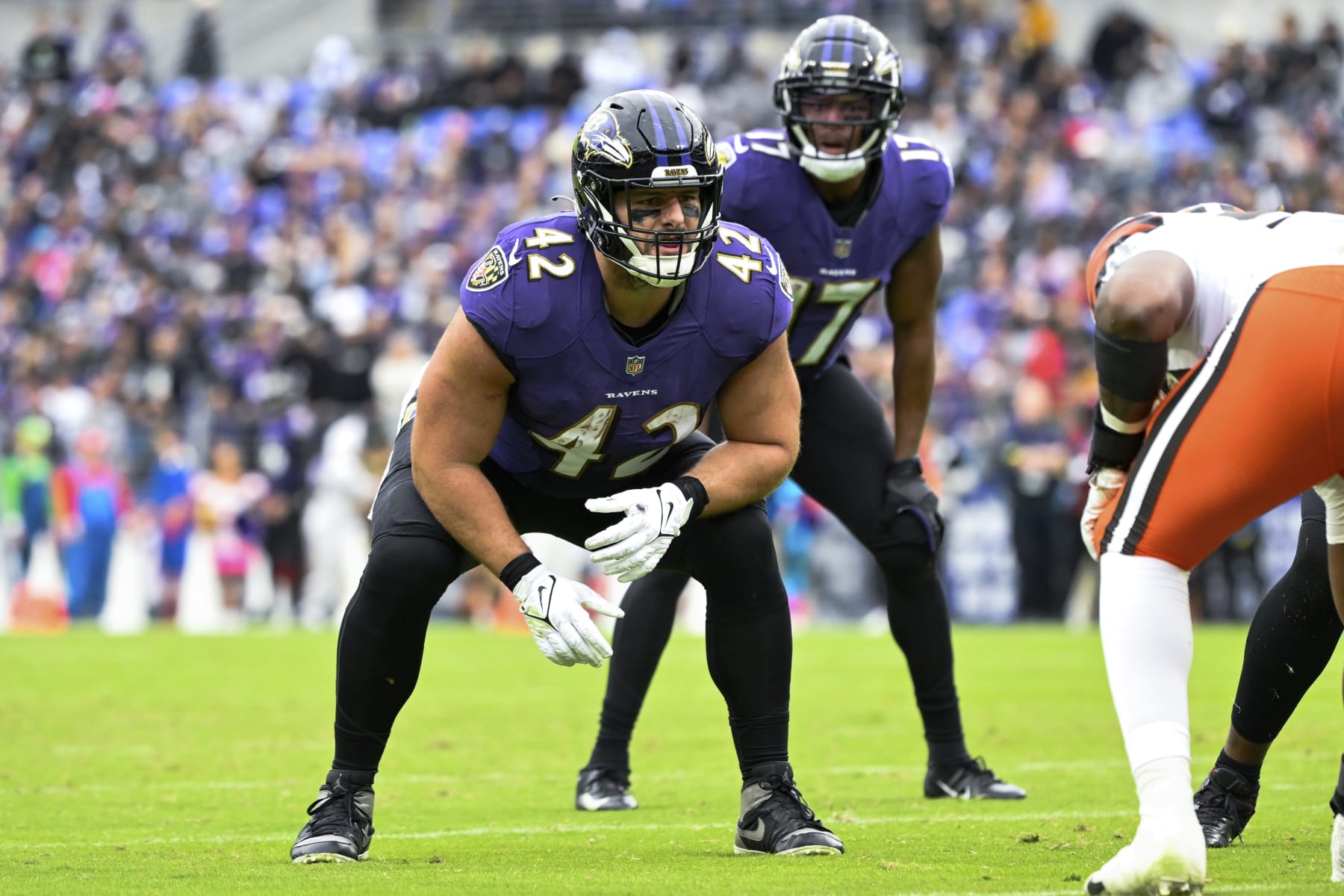 Baltimore Ravens fullback Patrick Ricard (42) gets in position during the second half of a NFL football game against the Cleveland Browns, Sunday, Oct. 23, 2022, in Baltimore. (AP Photo/Terrance Williams)
