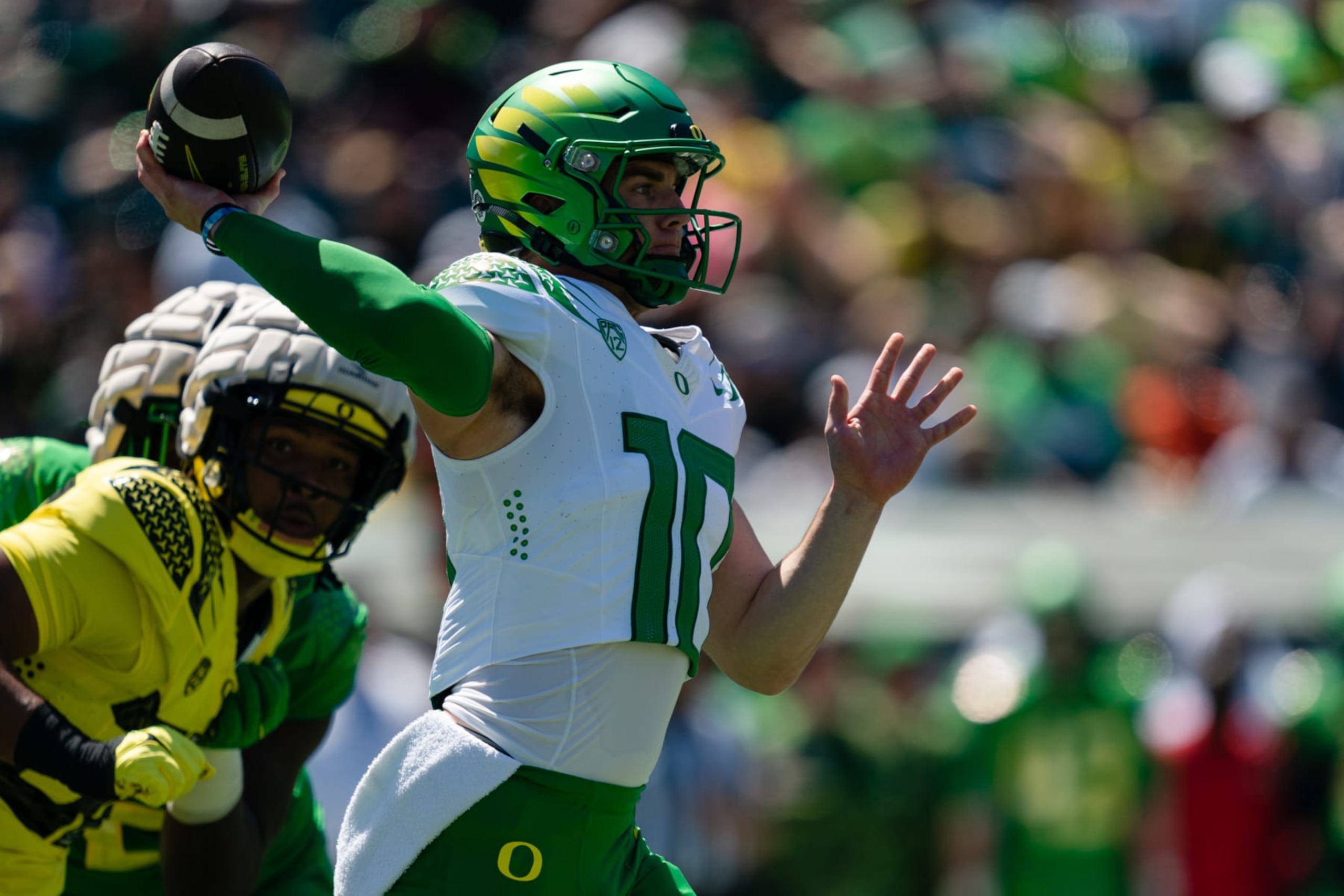 EUGENE, OR - APRIL 29: Quarterback Bo Nix #10 of the Oregon Ducks looks to make a pass during the first half of the Oregon Ducks Spring Football Game at Autzen Stadium on April 29, 2023 in Eugene, Oregon. (Photo by Ali Gradischer/Getty Images)