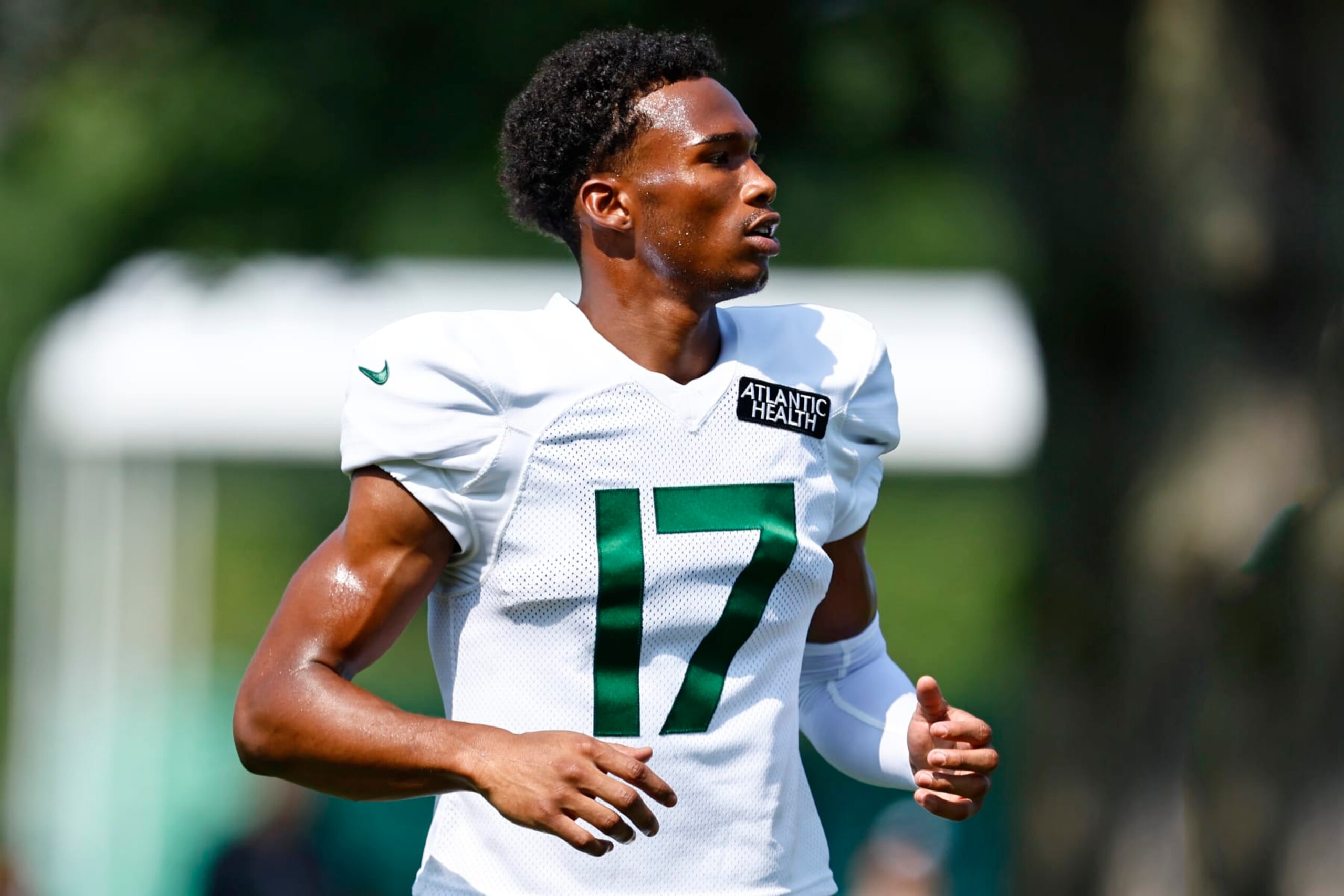 FLORHAM PARK, NEW JERSEY - JULY 26: Wide receiver Garrett Wilson #17 of the New York Jets works out during training camp at Atlantic Health Jets Training Center on July 26, 2023 in Florham Park, New Jersey. (Photo by Rich Schultz/Getty Images)