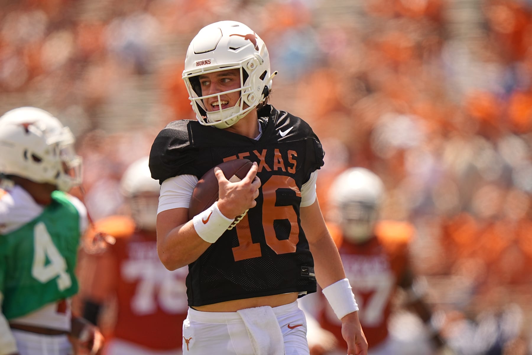 College Football: Texas Arch Manning (16) in action, looks on  during a spring exhibition game at Darrell K Royal Stadium. 
Austin, TX 4/15/2023
CREDIT: Erick W. Rasco (Photo by Erick W. Rasco /Sports Illustrated via Getty Images) 
(Set Number: X164345 TK1)