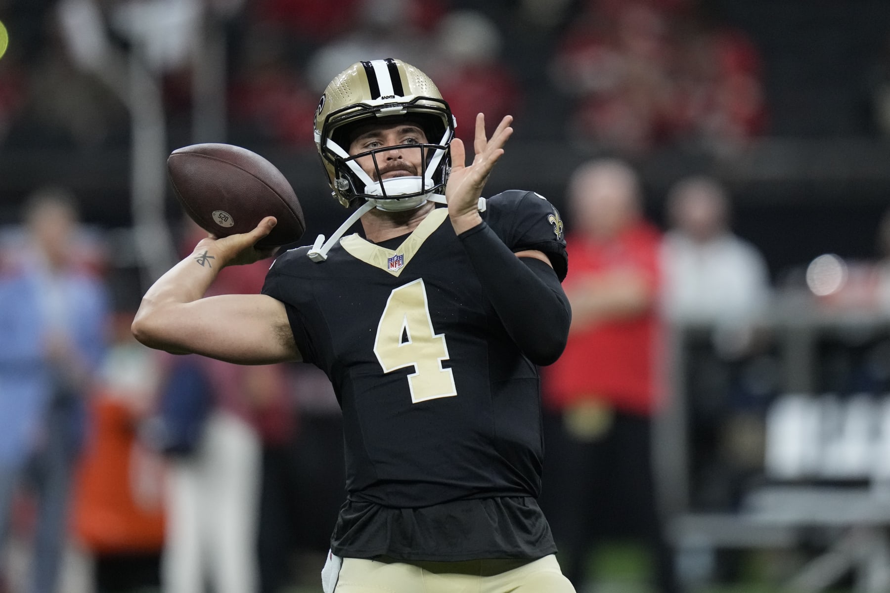 Saints QB Derek Carr