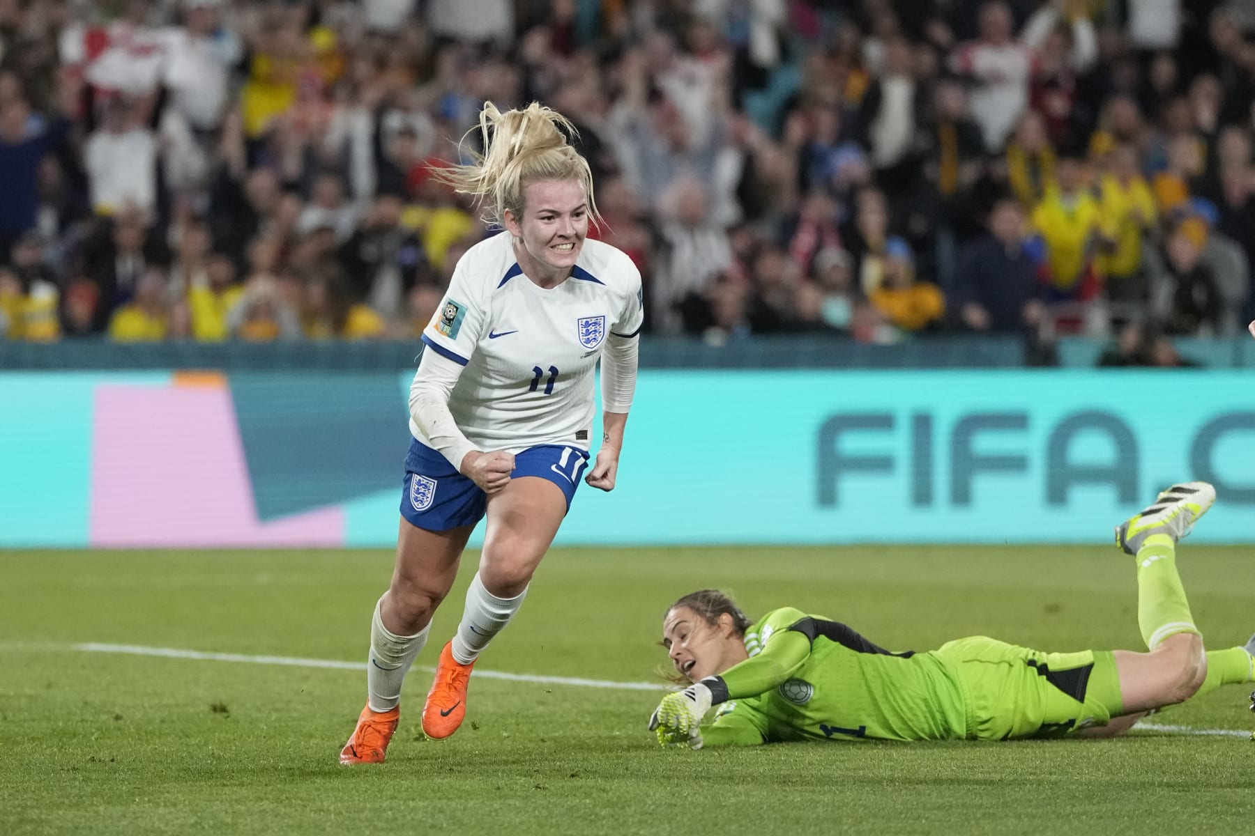 England's Lauren Hemp England's Lauren Hemp