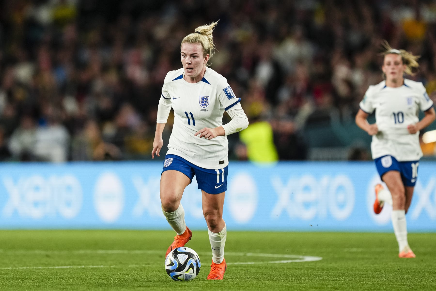 SYDNEY, AUSTRALIA - AUGUST 12: Lauren Hemp of England in action during the FIFA Women's World Cup Australia & New Zealand 2023 Quarter Final match between England and Colombia at Stadium Australia on August 12, 2023 in Sydney, Australia. (Photo by Daniela Porcelli/Eurasia Sport Images/Getty Images)