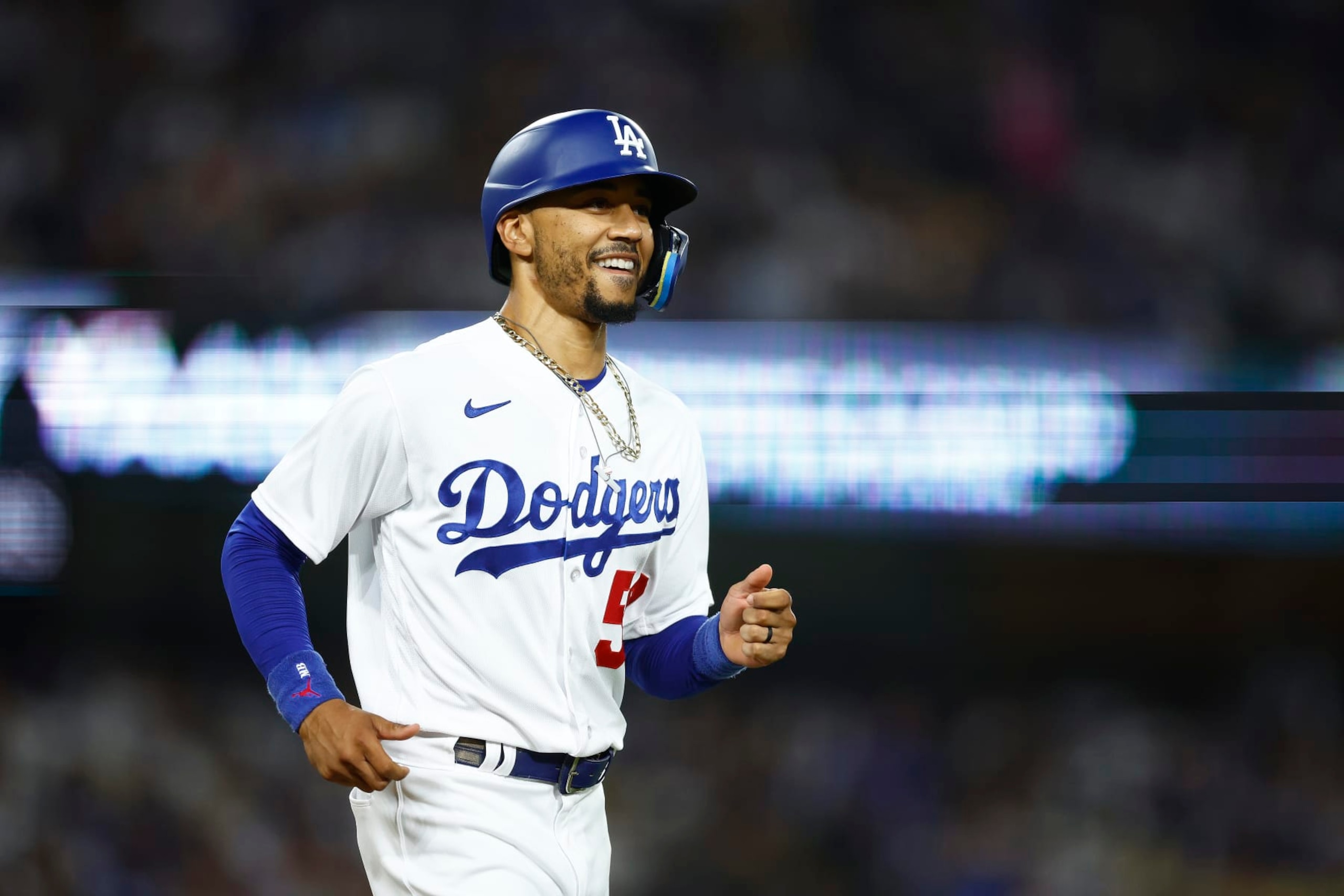 LOS ANGELES, CALIFORNIA - AUGUST 11: Mookie Betts #50 of the Los Angeles Dodgers at Dodger Stadium on August 11, 2023 in Los Angeles, California. (Photo by Ronald Martinez/Getty Images) LOS ANGELES, CALIFORNIA - AUGUST 11: Mookie Betts #50 of the Los Angeles Dodgers at Dodger Stadium on August 11, 2023 in Los Angeles, California. (Photo by Ronald Martinez/Getty Images)