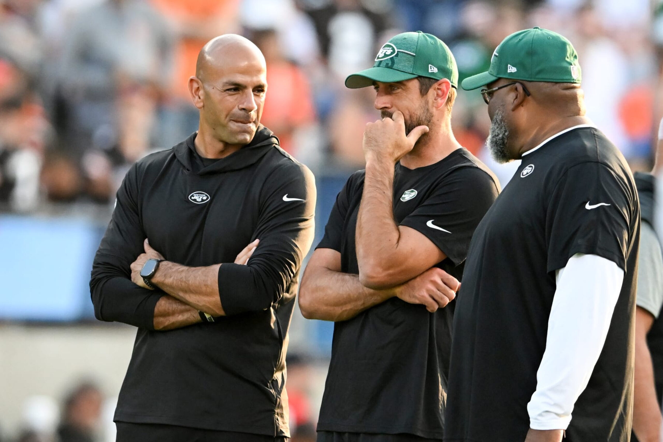 CANTON, OHIO - AUGUST 03: Head coach Robert Saleh of the New York Jets talks with Aaron Rodgers #8 prior to the 2023 Pro Hall of Fame Game against the Cleveland Browns at Tom Benson Hall Of Fame Stadium on August 03, 2023 in Canton, Ohio. (Photo by Nick Cammett/Diamond Images via Getty Images)