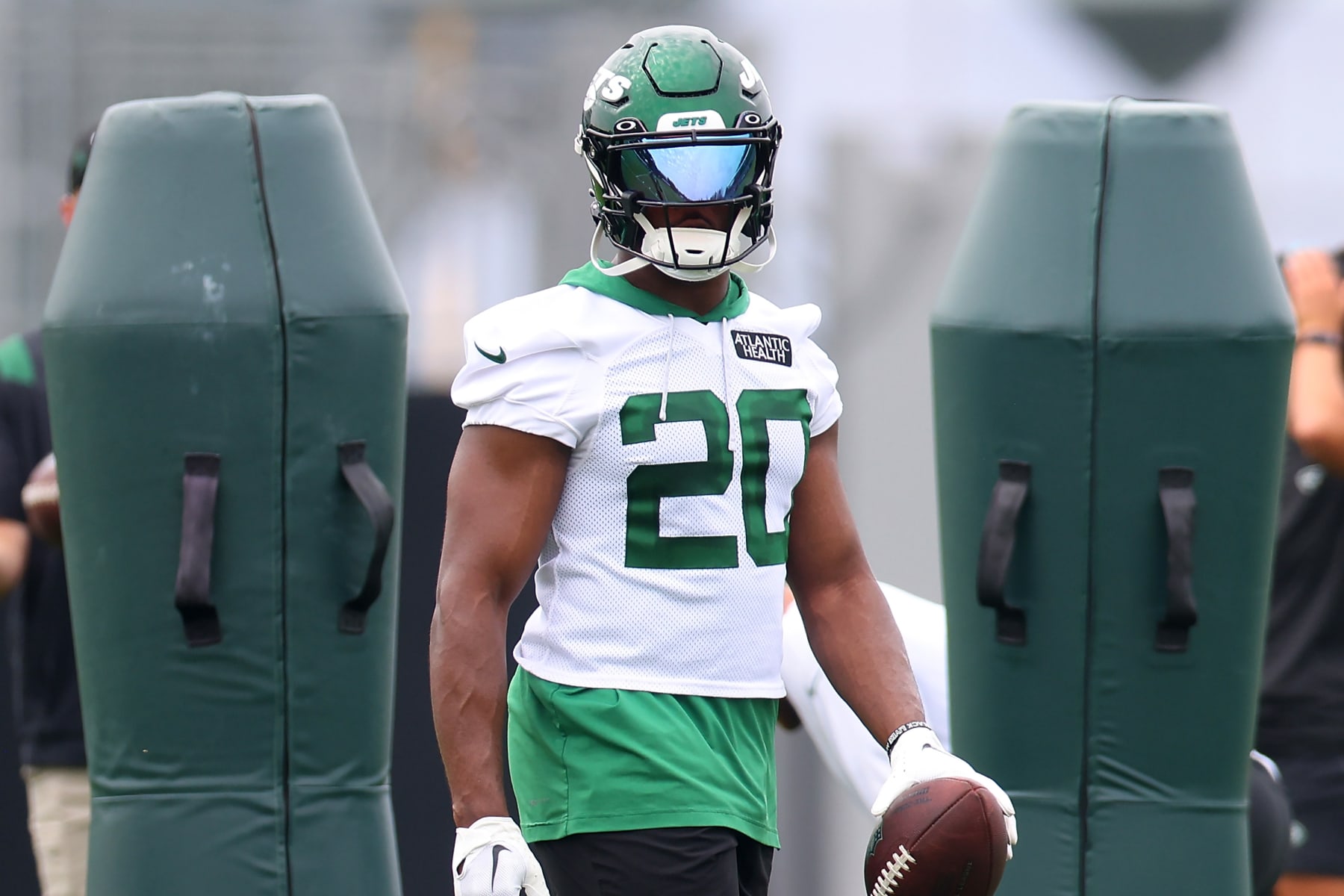 FLORHAM PARK, NEW JERSEY - JULY 20: Breece Hall #20 of the New York Jets run drills during training camp at Atlantic Health Jets Training Center on July 20, 2023 in Florham Park, New Jersey. (Photo by Mike Stobe/Getty Images)